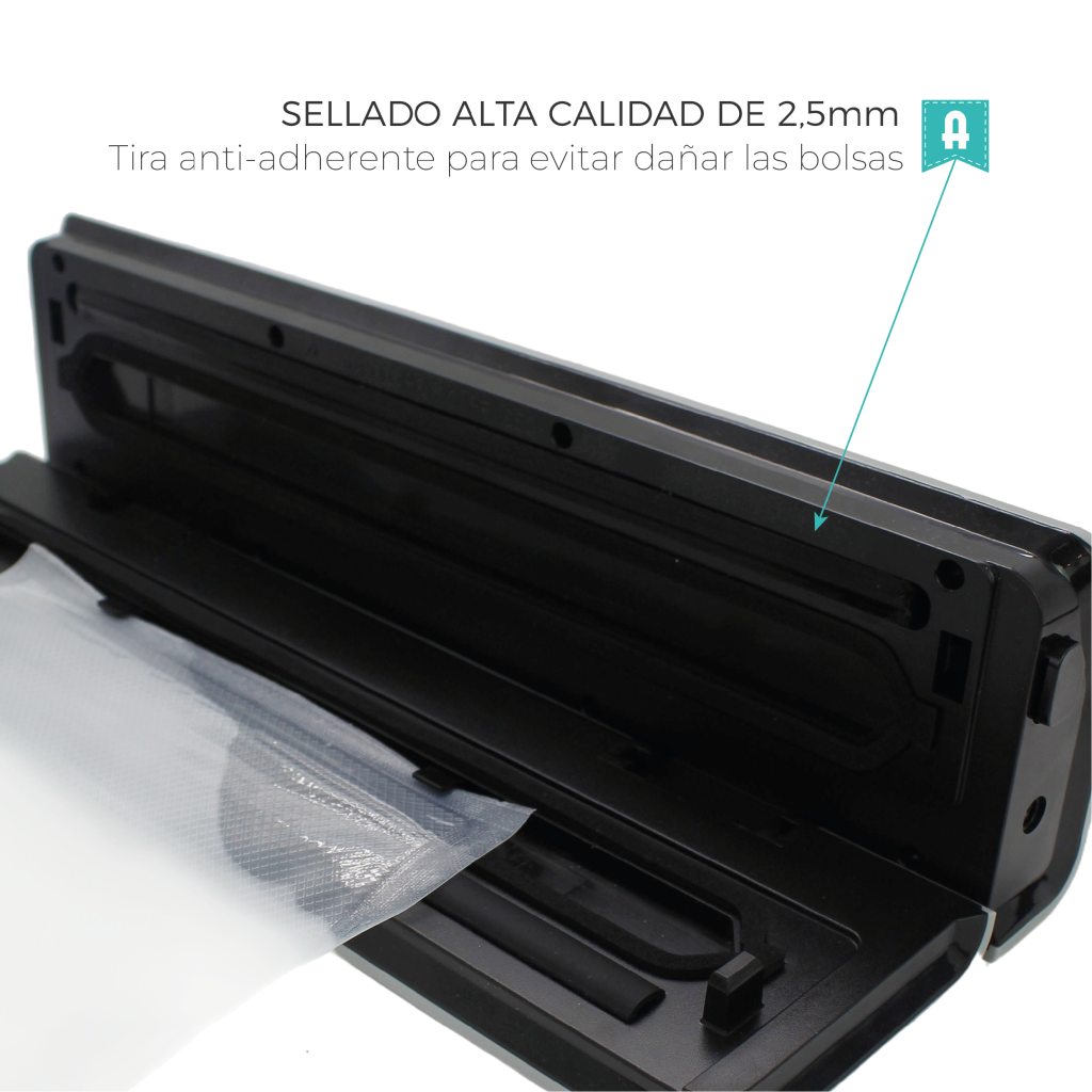 Primer plano de una máquina selladora al vacío negra con una bolsa de plástico transparente dentro. El texto en español indica sellado de alta calidad.