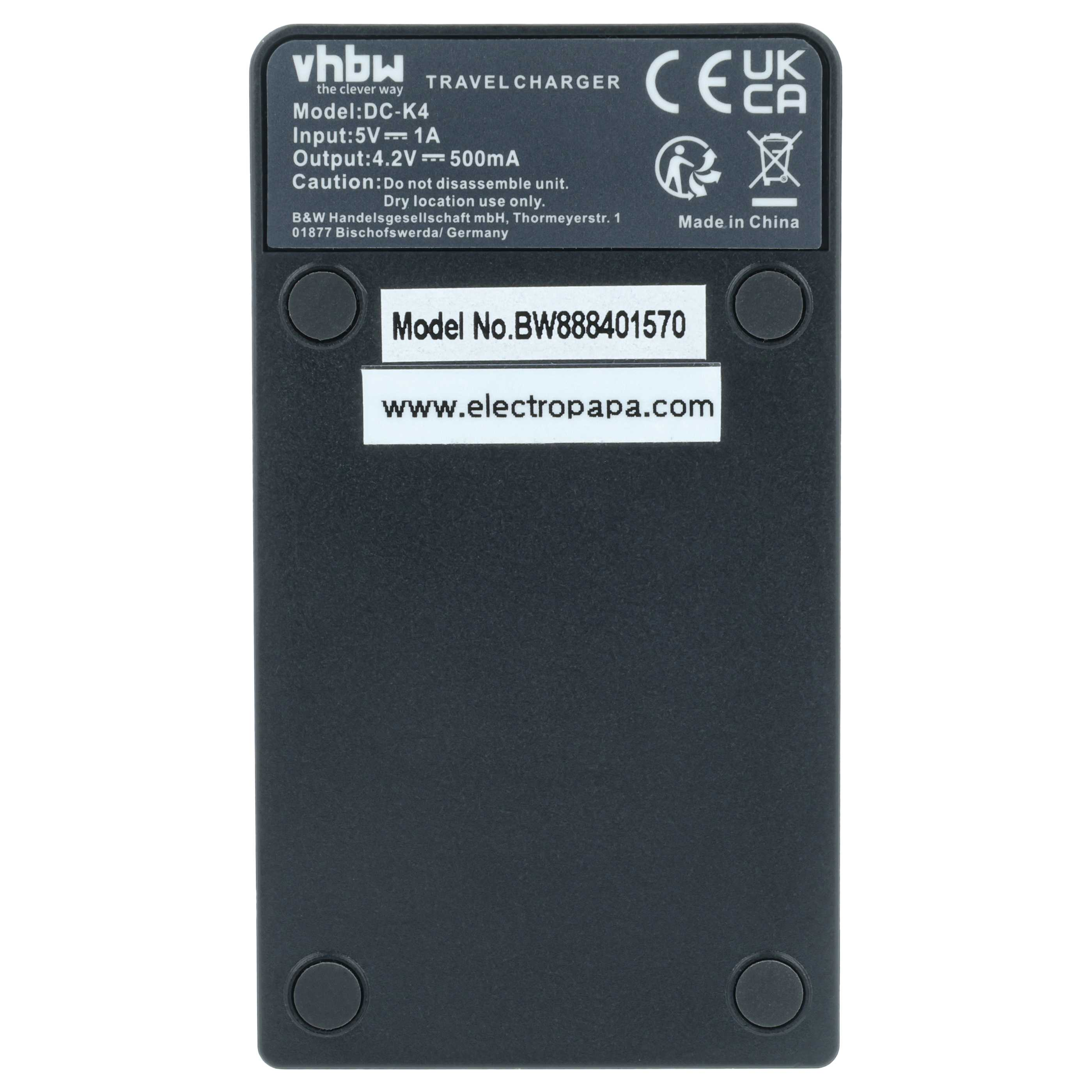 Schwarzes Reise-Ladegerät mit weißem Text, Modellinformationen und einer Website-Adresse. Es hat ein CE-Zeichen und Made in China.
