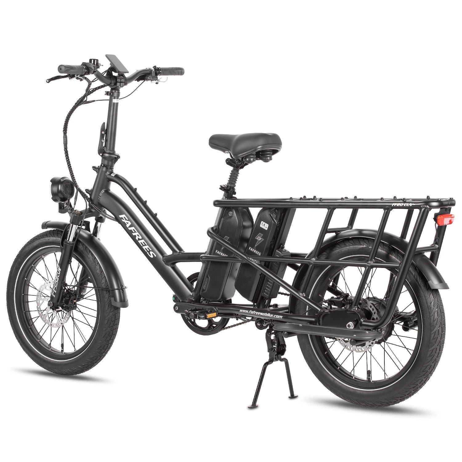 Ein schwarzes Elektrofahrrad mit Gepäckträger. Es hat schwarze Reifen, einen Scheinwerfer und einen Akku. Der Markenname 'FAFREES' ist sichtbar.