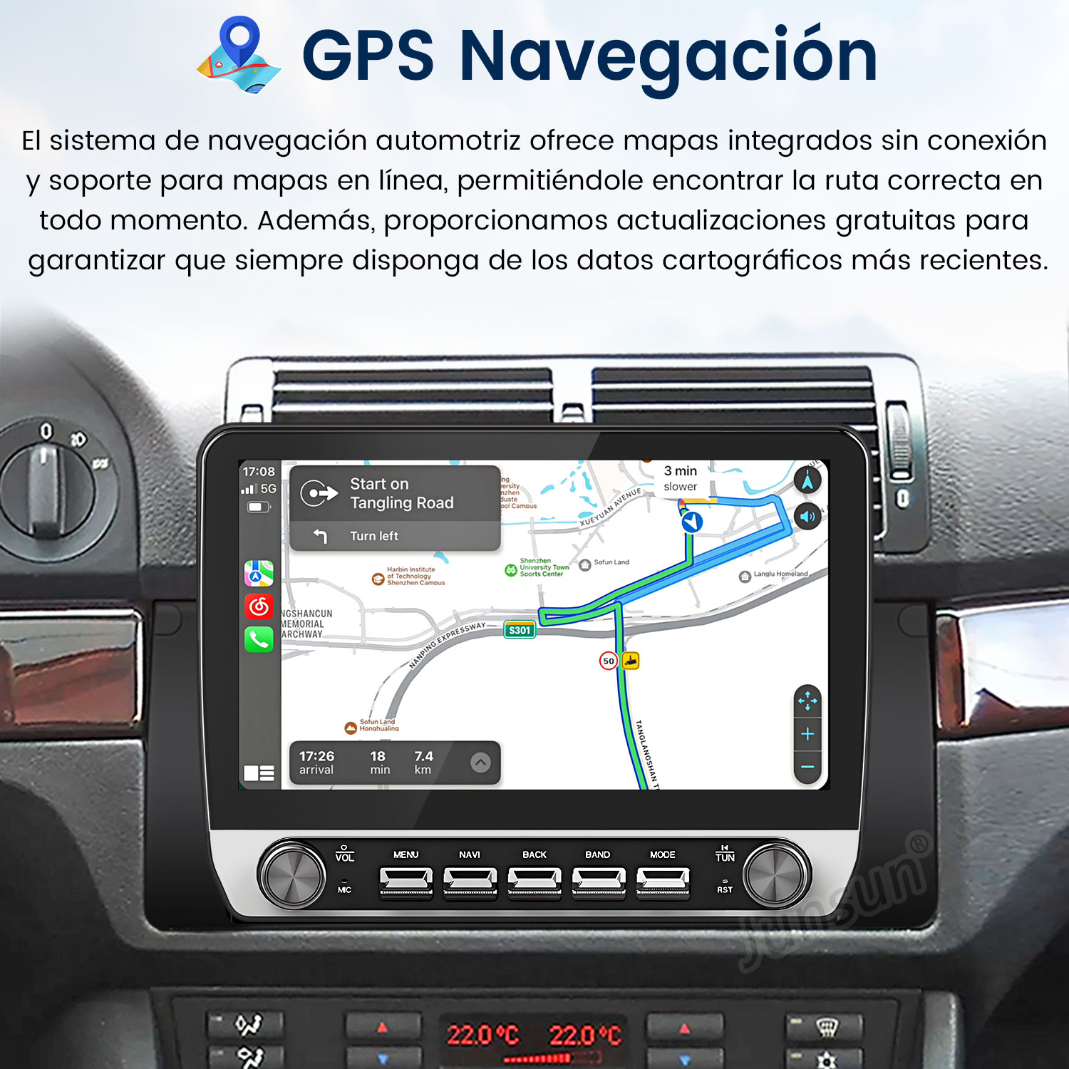 Pantalla de navegación del coche muestra mapa con ruta, tiempo y temperatura. Controles debajo de la pantalla.