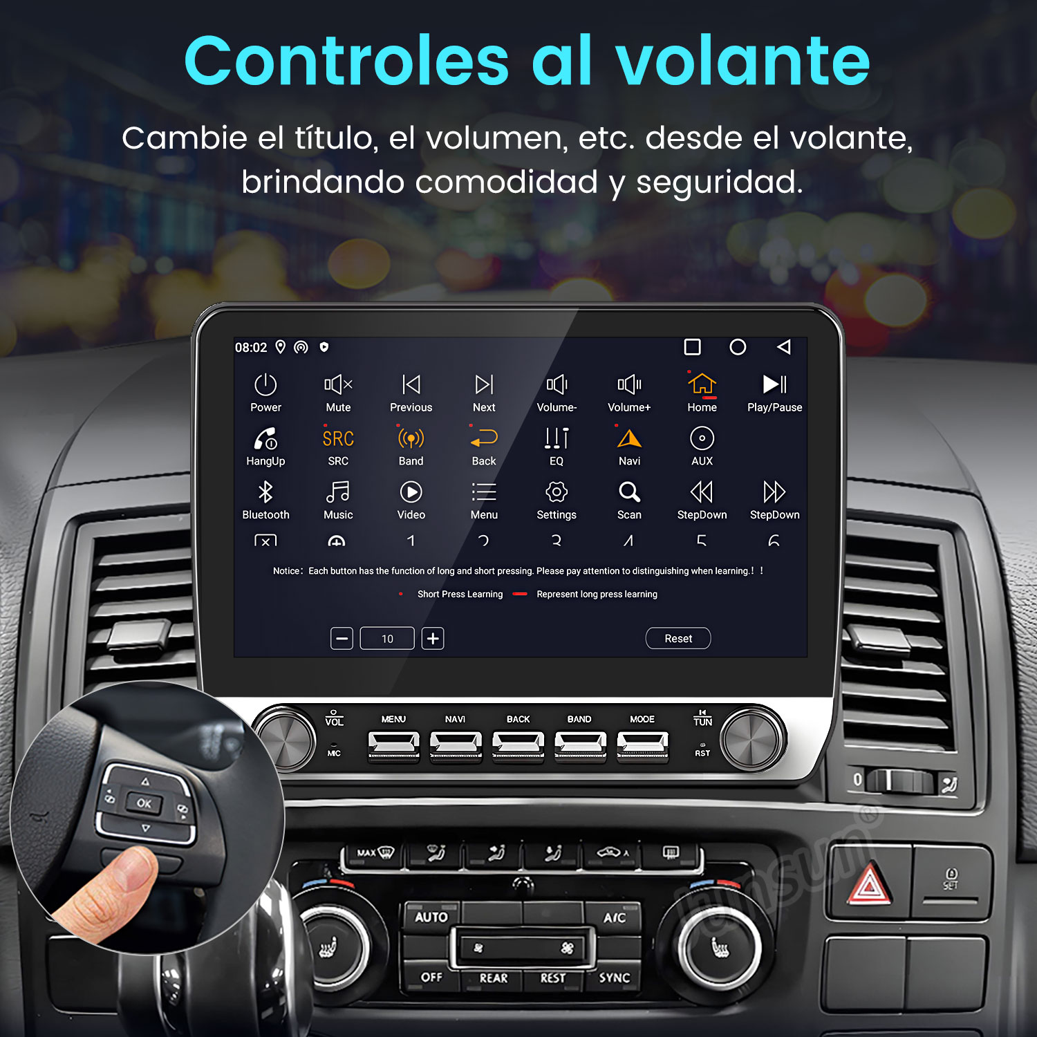 Interior de coche con pantalla táctil. Controles del volante visibles. La pantalla muestra opciones de audio y navegación.