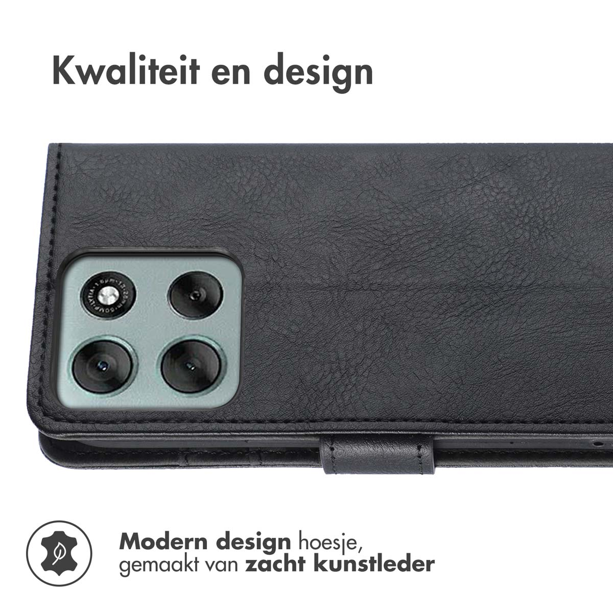 Een zwarte telefoonhoes met een cameramodule met vier lenzen. De tekst erboven luidt 'Kwaliteit en design'.