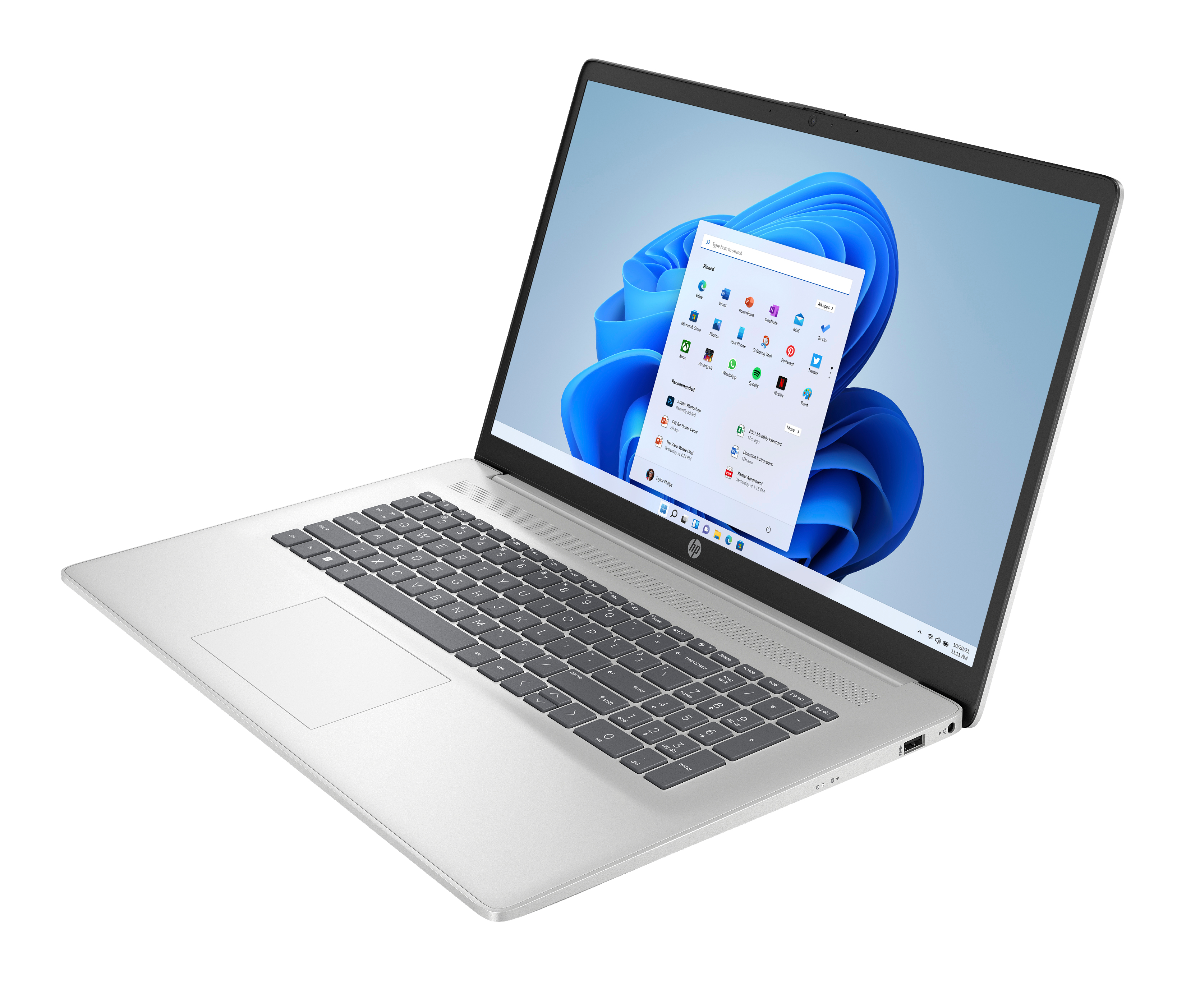 Un laptop HP argentato è aperto, che mostra un'interfaccia di Windows 11. La tastiera e lo schermo sono visibili, su sfondo bianco.