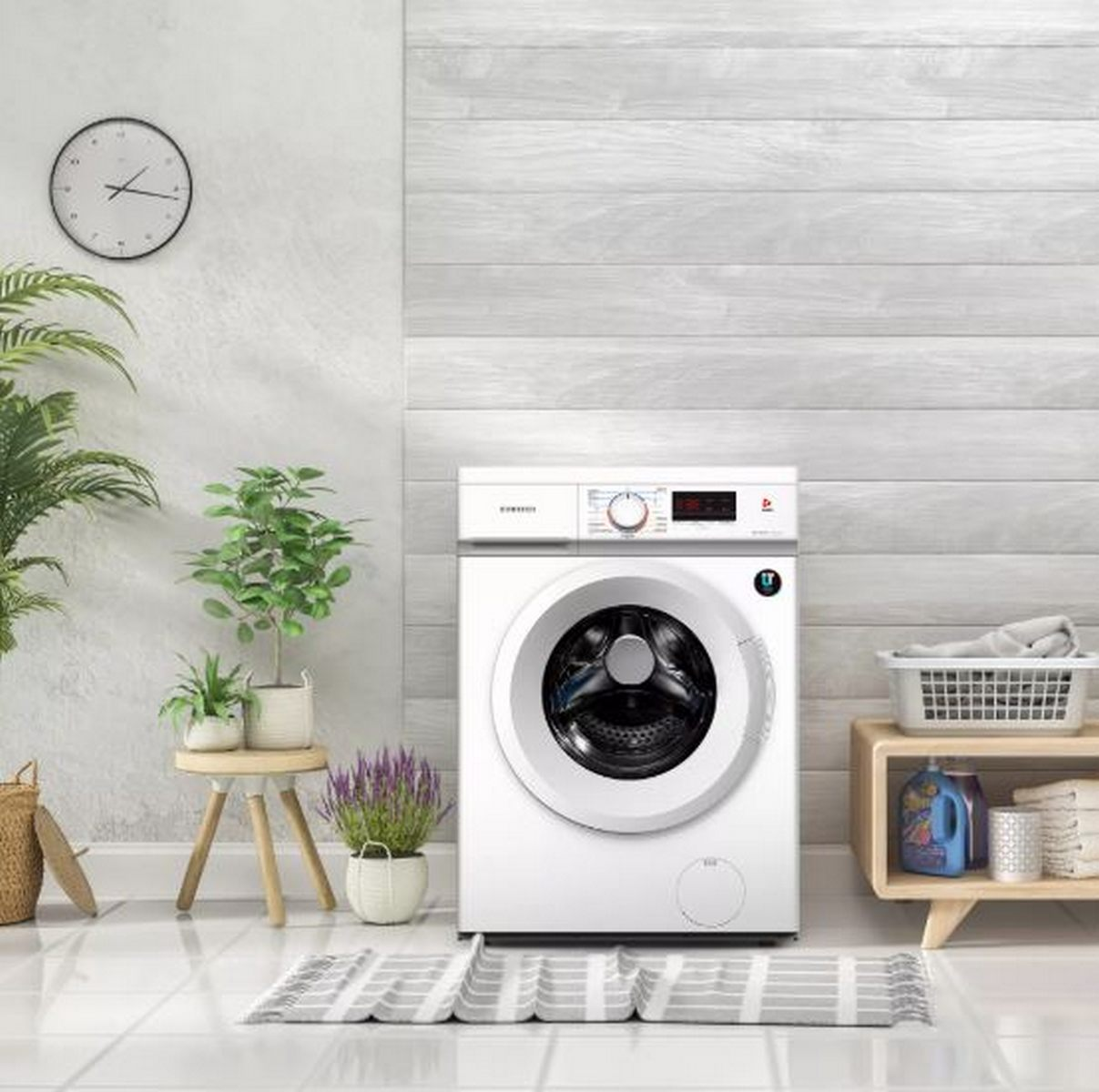 Una lavadora blanca en un lavadero. También hay plantas, un reloj y una pequeña estantería de madera con suministros de lavandería.