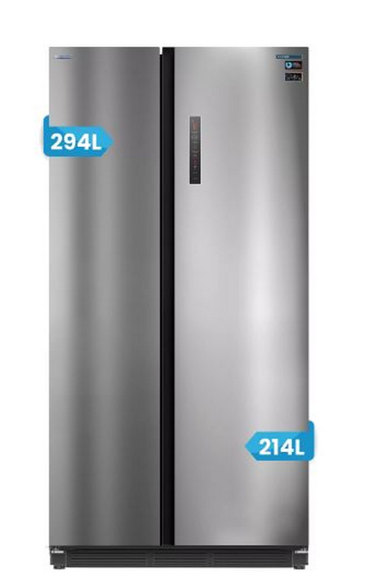 Un refrigerador plateado con dos puertas. Tiene etiquetas que indican capacidades de 294L y 214L. Está sobre una base negra.