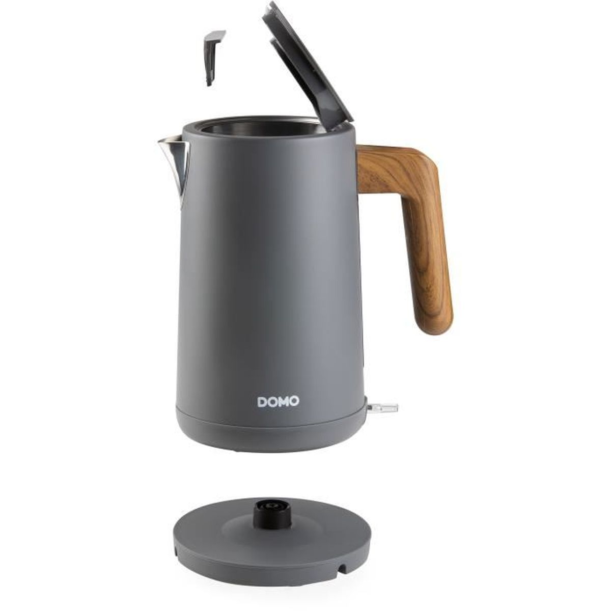 Ein grauer Wasserkocher mit Holzgriff und offenem Deckel, der auf einer separaten Basis steht. Der Markenname DOMO ist sichtbar.