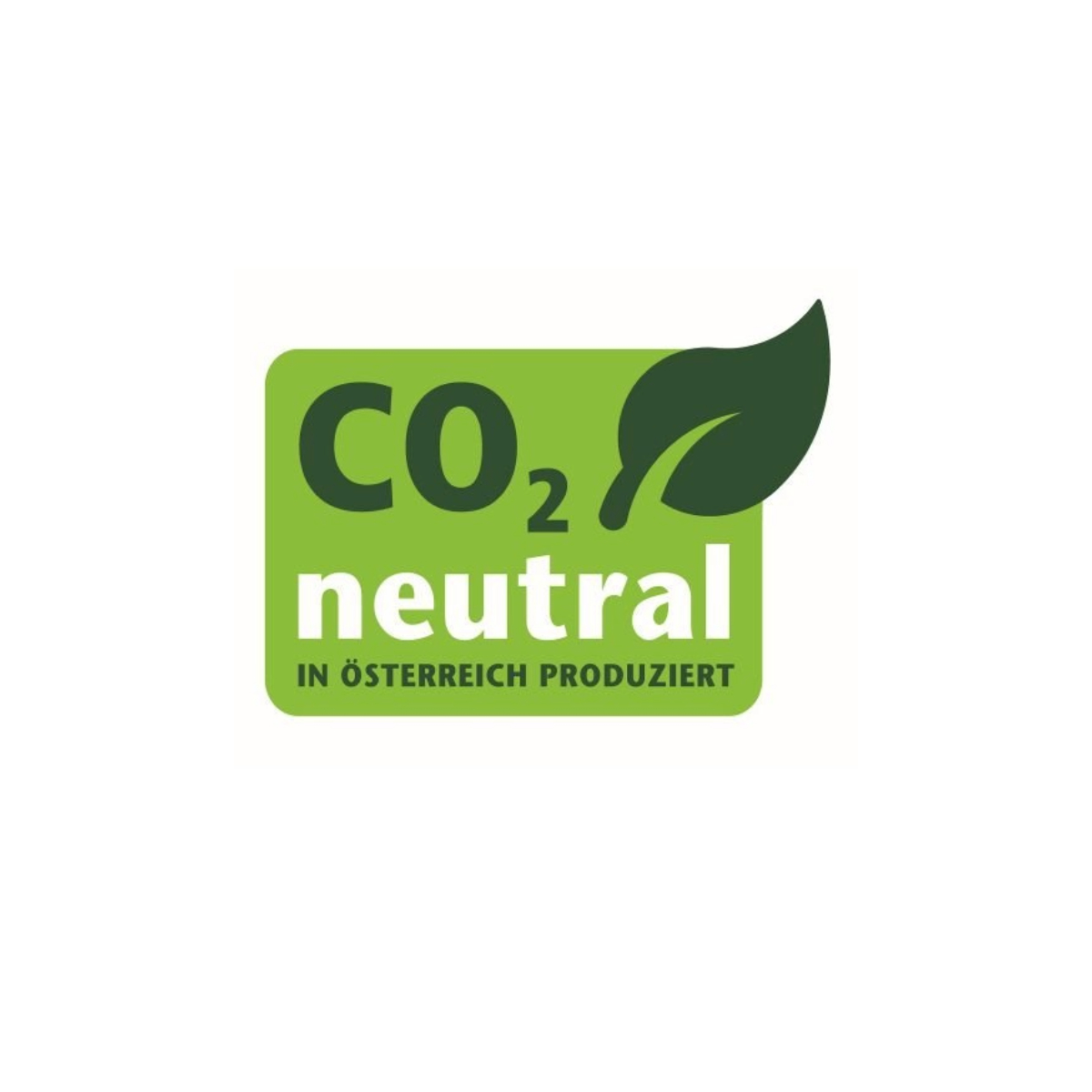Ein grünes Quadrat mit CO2 neutral und einem Blattsymbol. Der Text 'In Österreich Produziert' steht darunter.