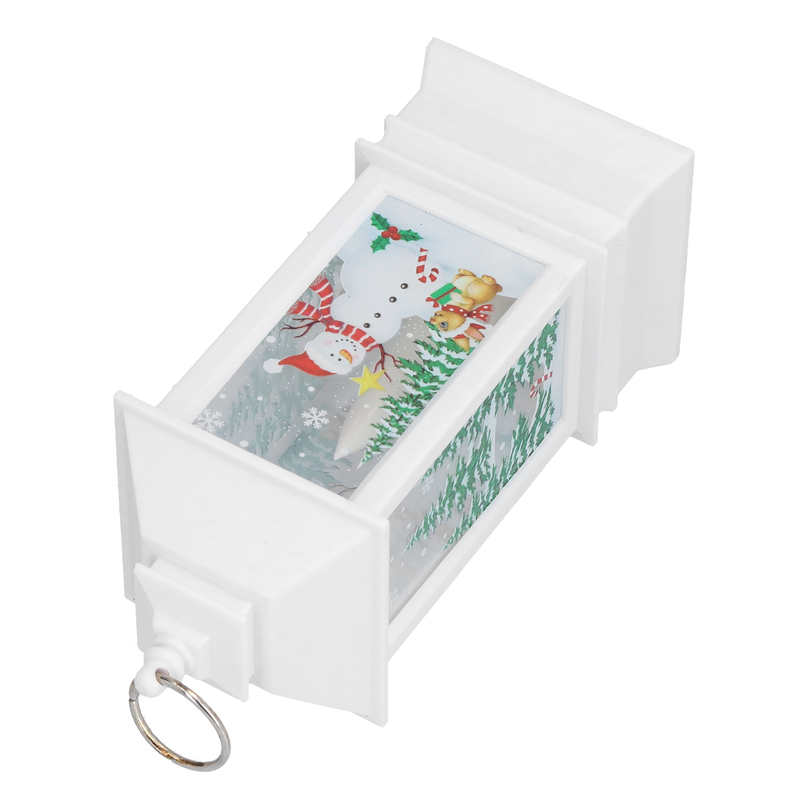 Eine weiße Weihnachtslaterne mit einem Schneemann und Bäumen im Inneren.