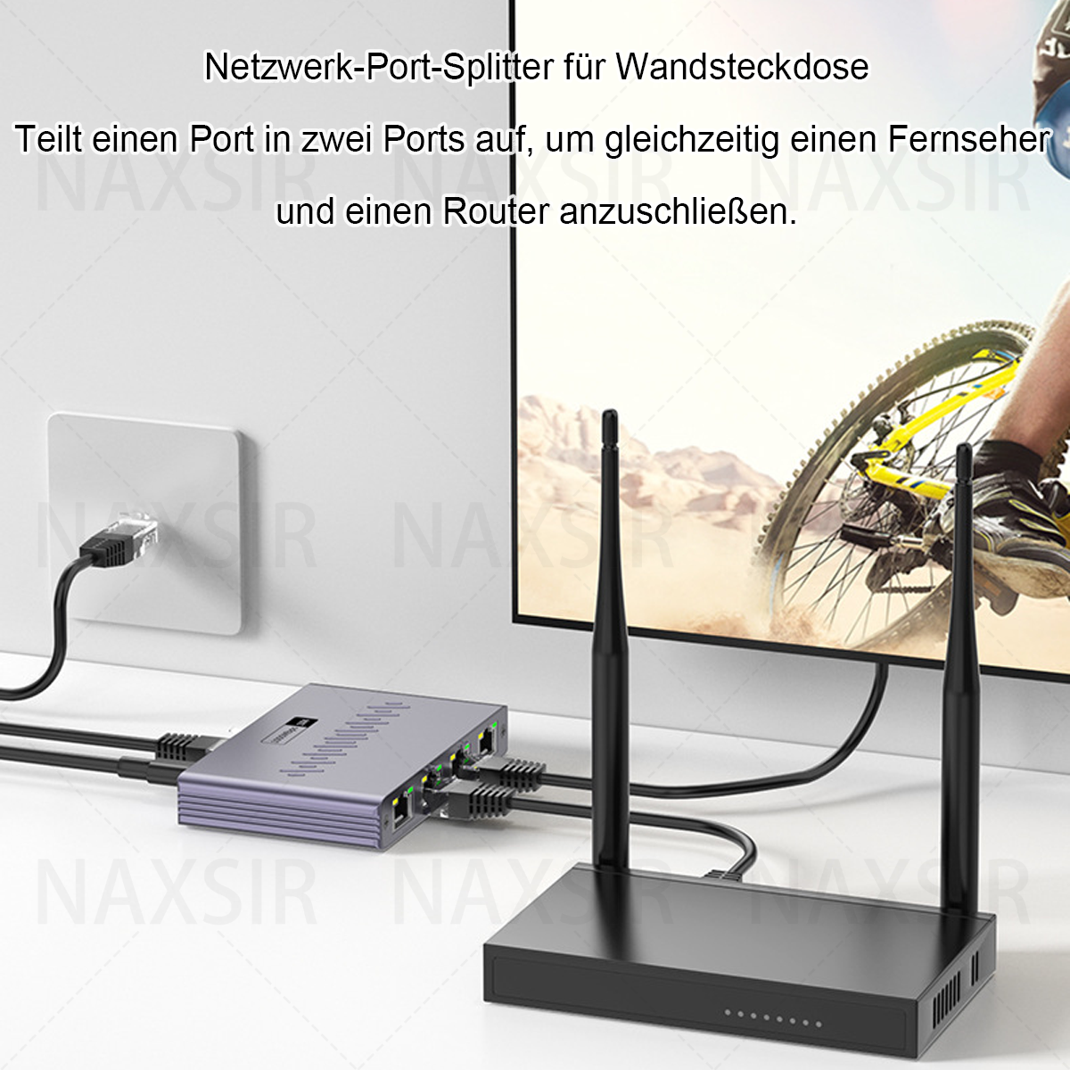 Ein Netzwerk-Port-Splitter, Router und Fernseher sind sichtbar. Kabel verbinden Geräte. Hintergrund zeigt Radfahrer auf einem Bildschirm.