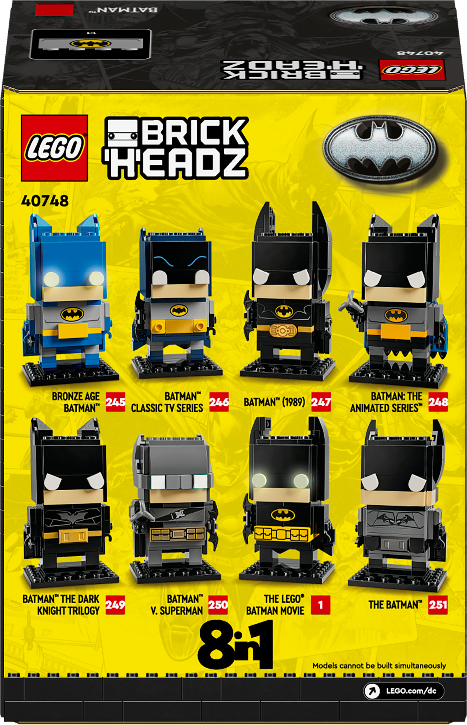 Confezione dei set Lego BrickHeadz Batman. Presenta varie versioni di Batman, il logo Lego e 8 in 1.