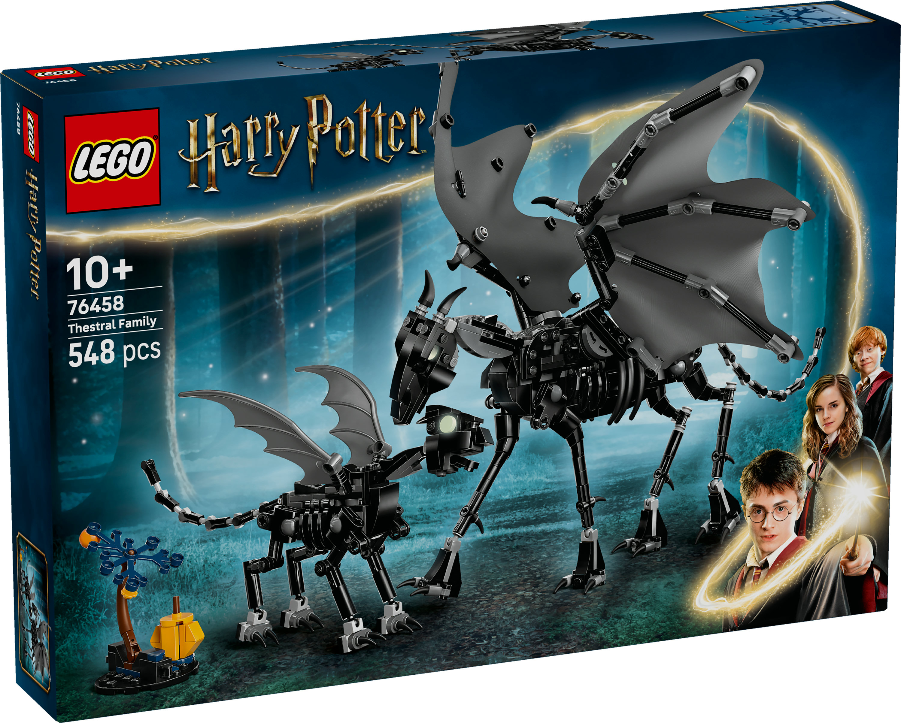 Grafika pudełka zestawu LEGO Harry Potter. Przedstawia rodzinę Testrali, Harry'ego, Rona i Hermionę na niebieskim tle.