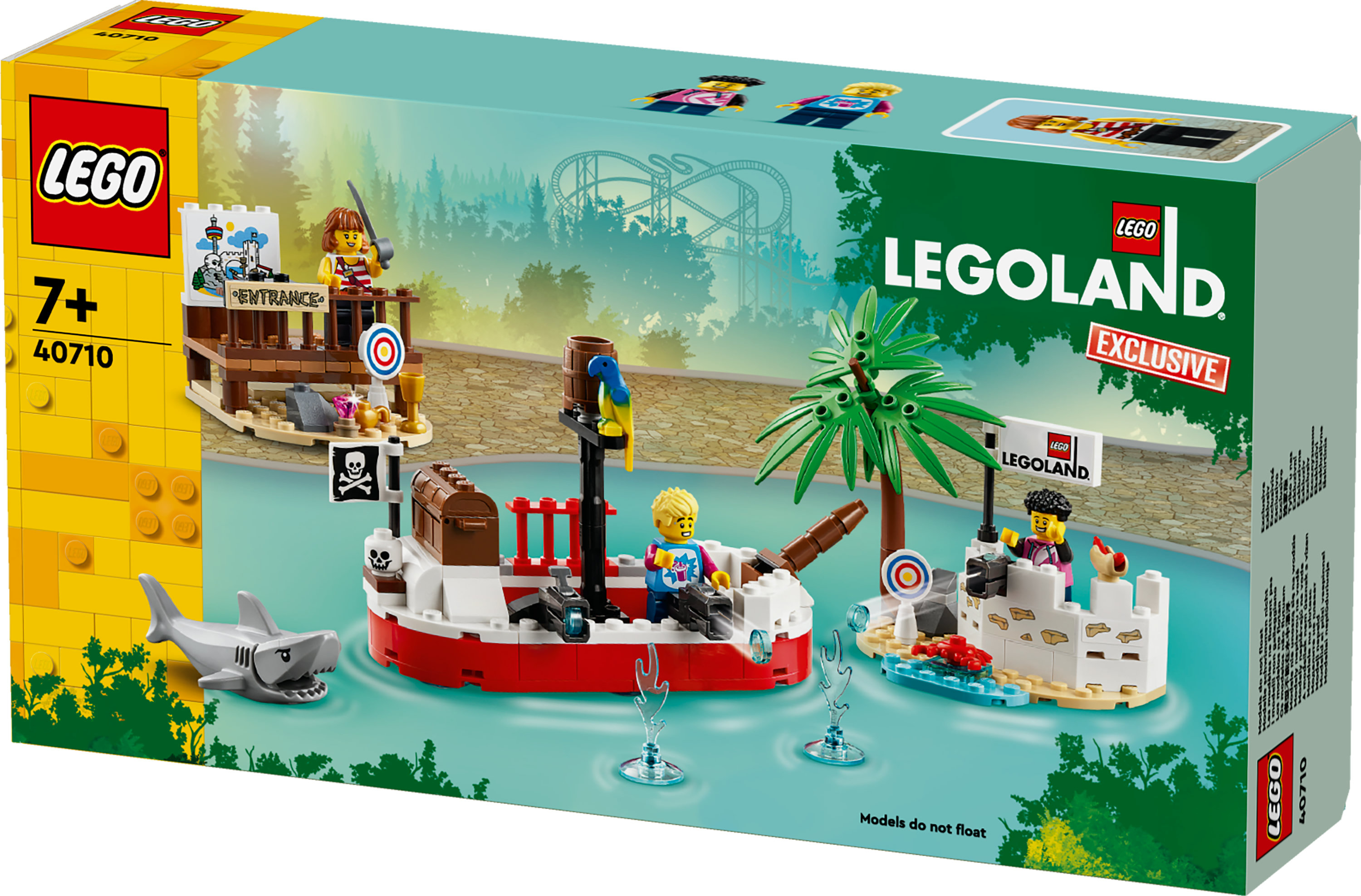 LEGO Legoland set kutusu. Korsan gemileri, bir köpekbalığı ve mini figürler, bir su sahnesinde gösterir.