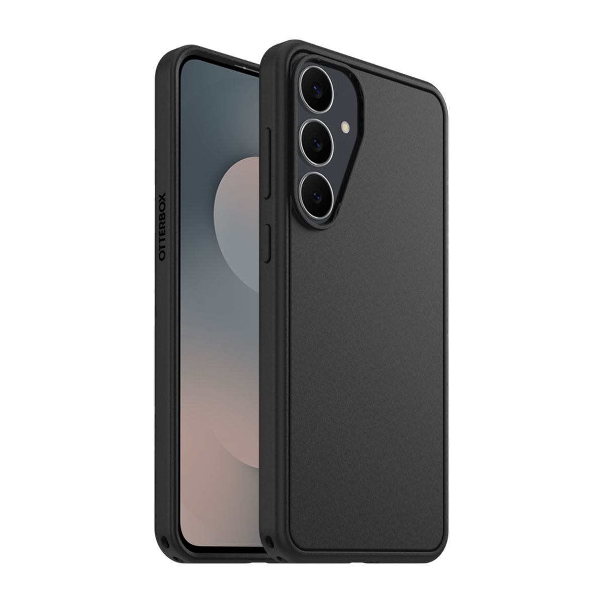Coque de téléphone noire avec un téléphone à l'intérieur. La coque porte la marque Otterbox. Le téléphone a trois objectifs.