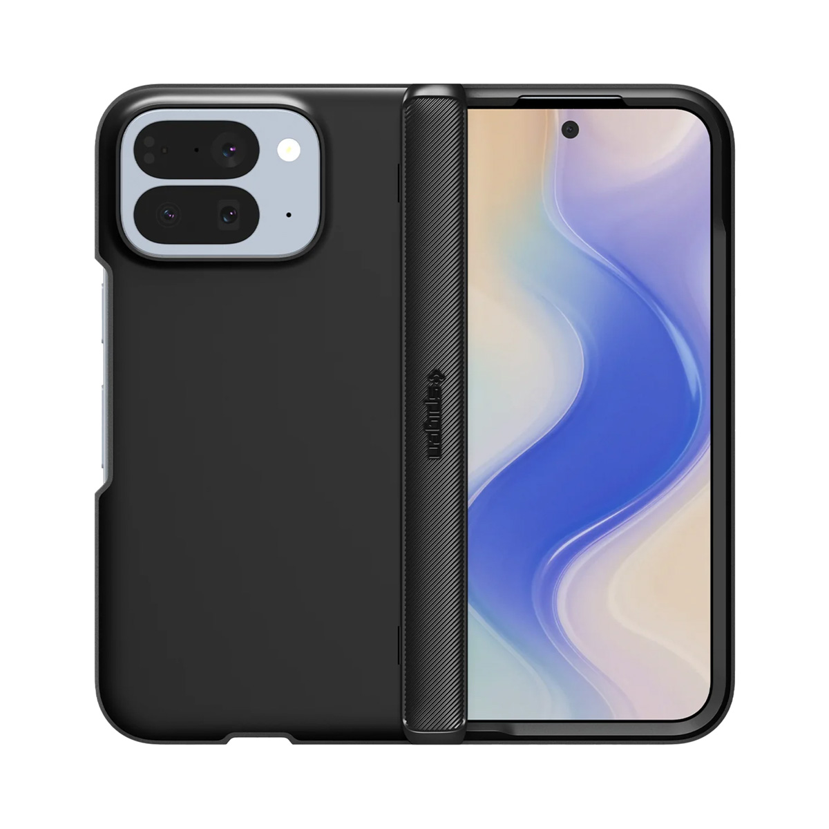 Een zwarte telefoonhoes met een telefoon erin, gedeeltelijk open. Het scherm toont een blauw-witte afbeelding. De hoes heeft een logo.