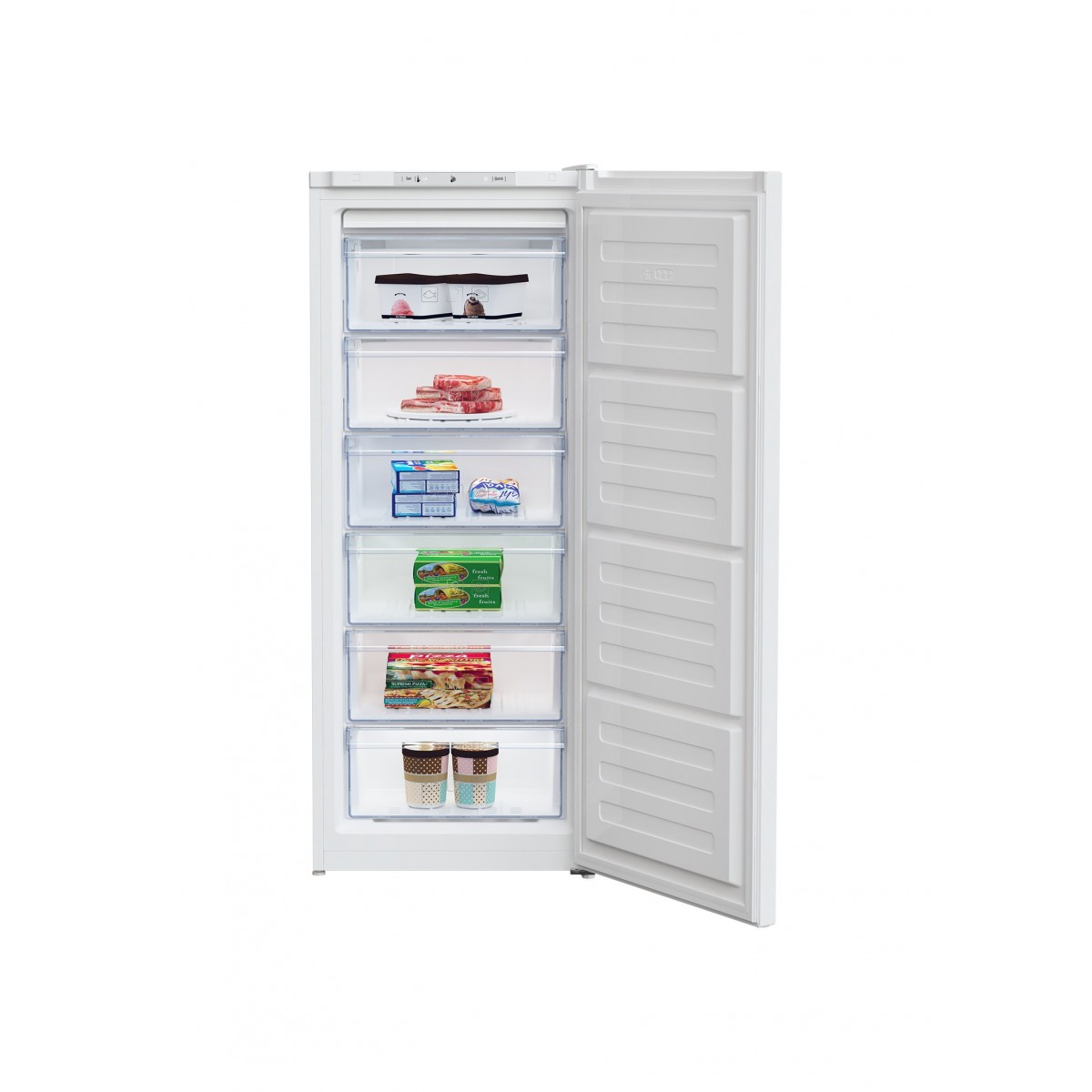 Un congelatore bianco con la porta aperta, rivela vari cassetti pieni di cibi come carne congelata, verdure e pizza.