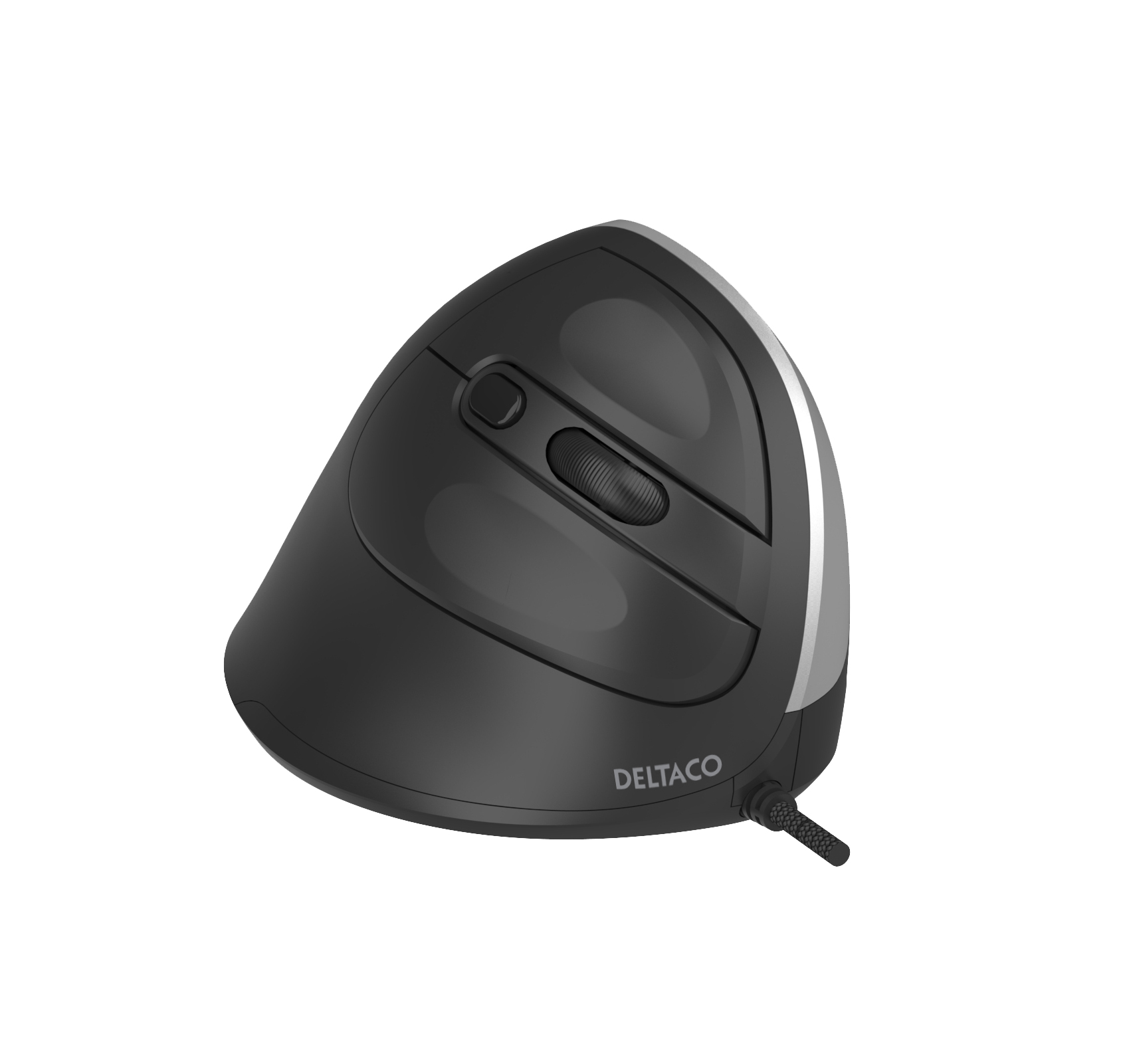 Un mouse ergonomico nero e argento con rotella e pulsanti, il marchio è DELTACO.