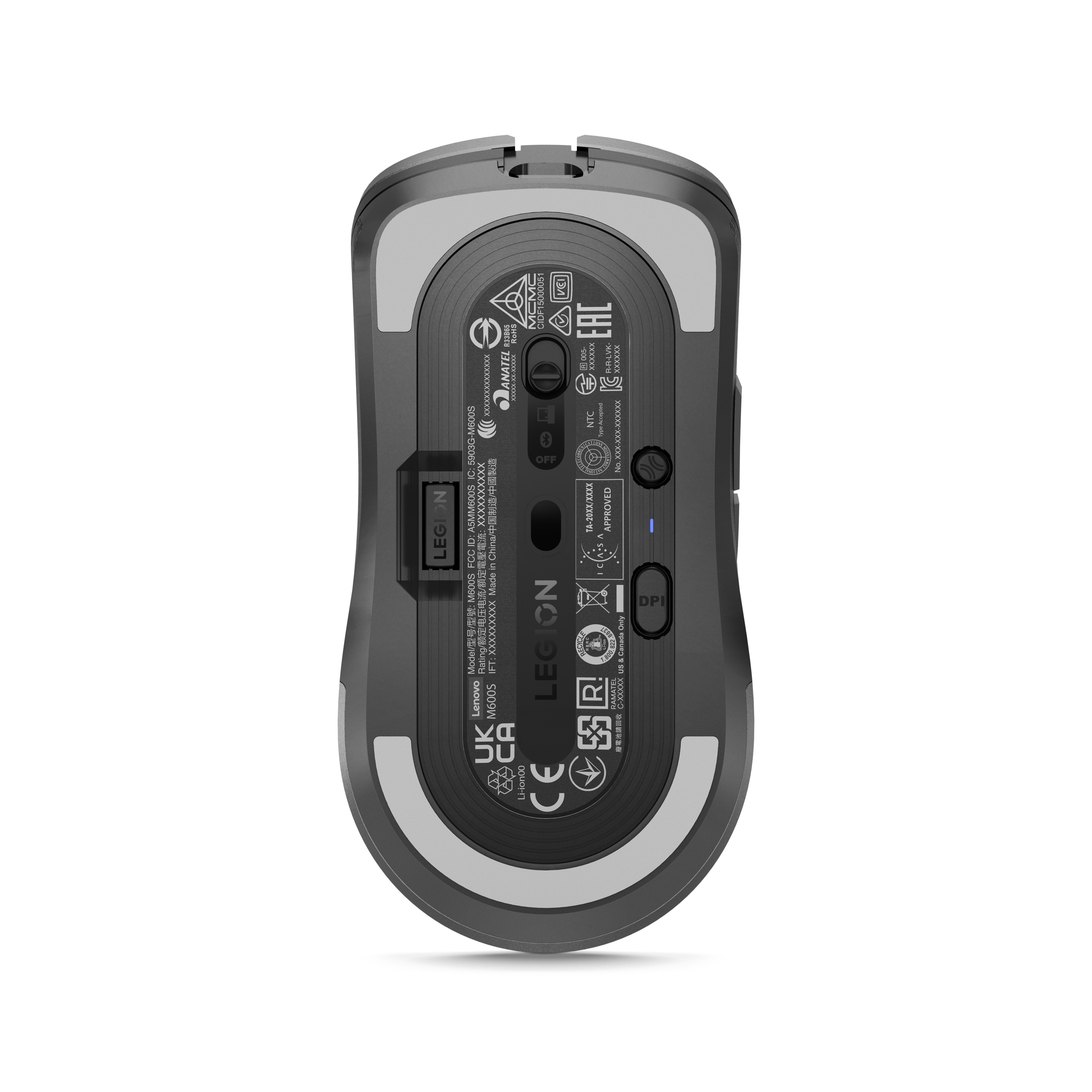 Parte inferiore di un mouse da gaming Lenovo Legion M600S, con varie informazioni normative e di prodotto stampate.