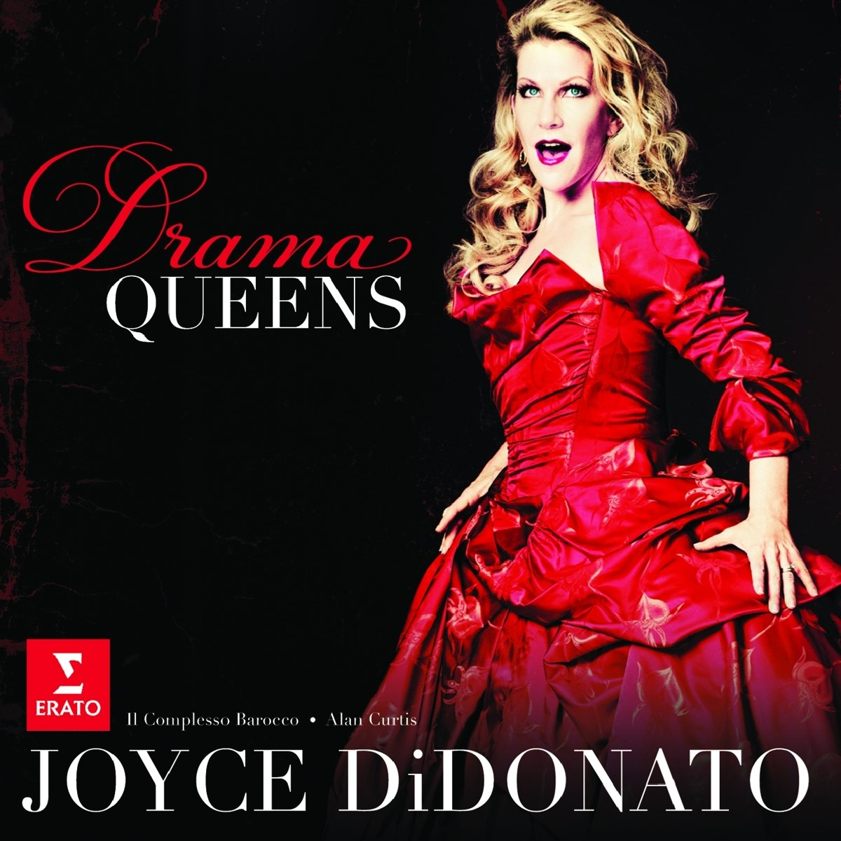 Une femme en robe rouge sur une pochette de CD. Le texte sur la pochette indique 'Drama Queens' et 'Joyce DiDonato'.