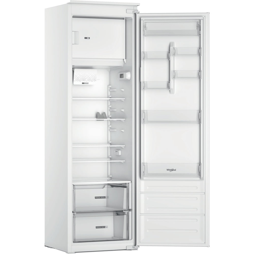 Frigorifero bianco aperto. All'interno, sono visibili ripiani, cassetti e un vano congelatore. La porta ha ripiani. Un logo Whirlpool è sulla porta.