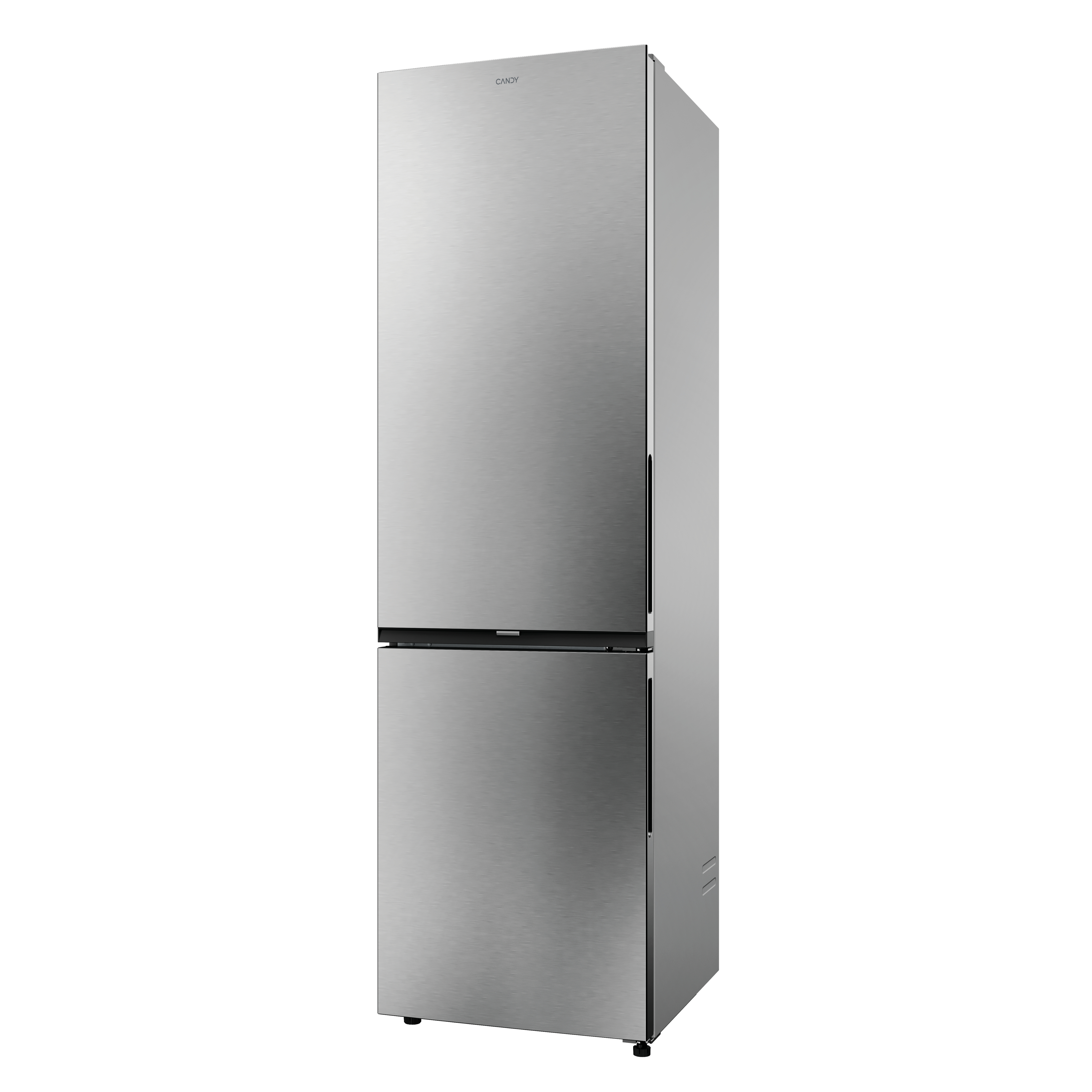 Un refrigerador Candy plateado sobre fondo blanco. Es un modelo de dos puertas con congelador abajo.