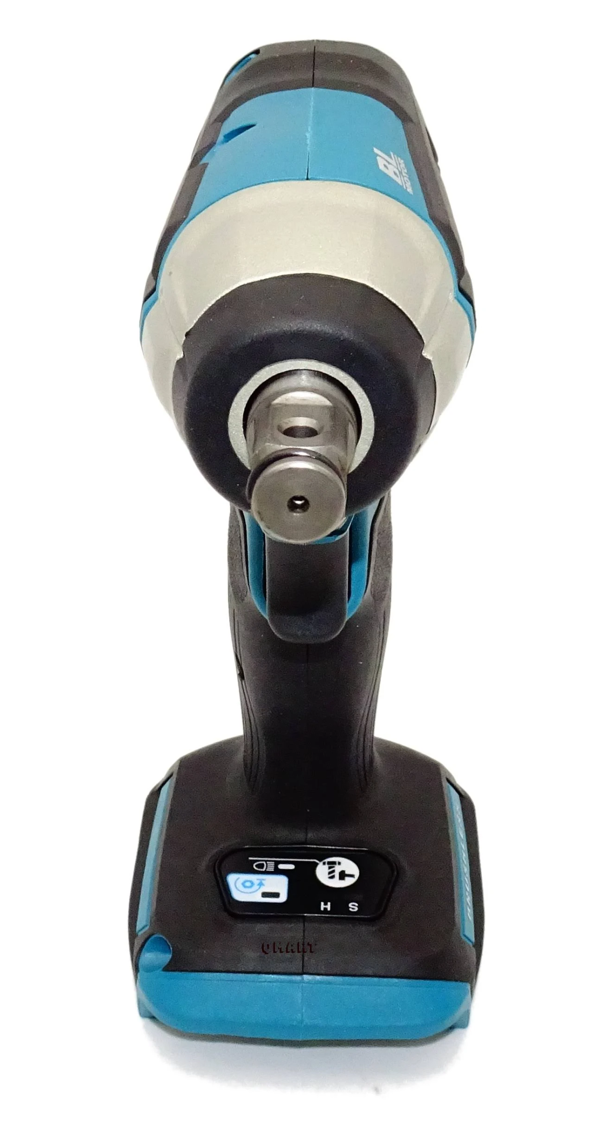 Bezprzewodowy klucz udarowy w czarno-turkusowym designie. Ma metalową głowicę, czarny uchwyt i panel sterowania na podstawie.