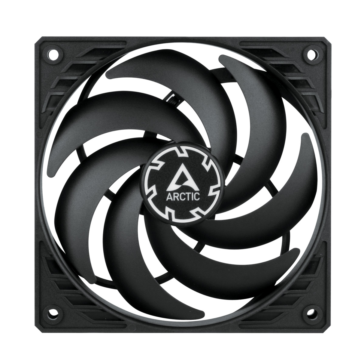 Ventola per computer nera con sette pale curve e logo Arctic bianco al centro, su sfondo bianco.
