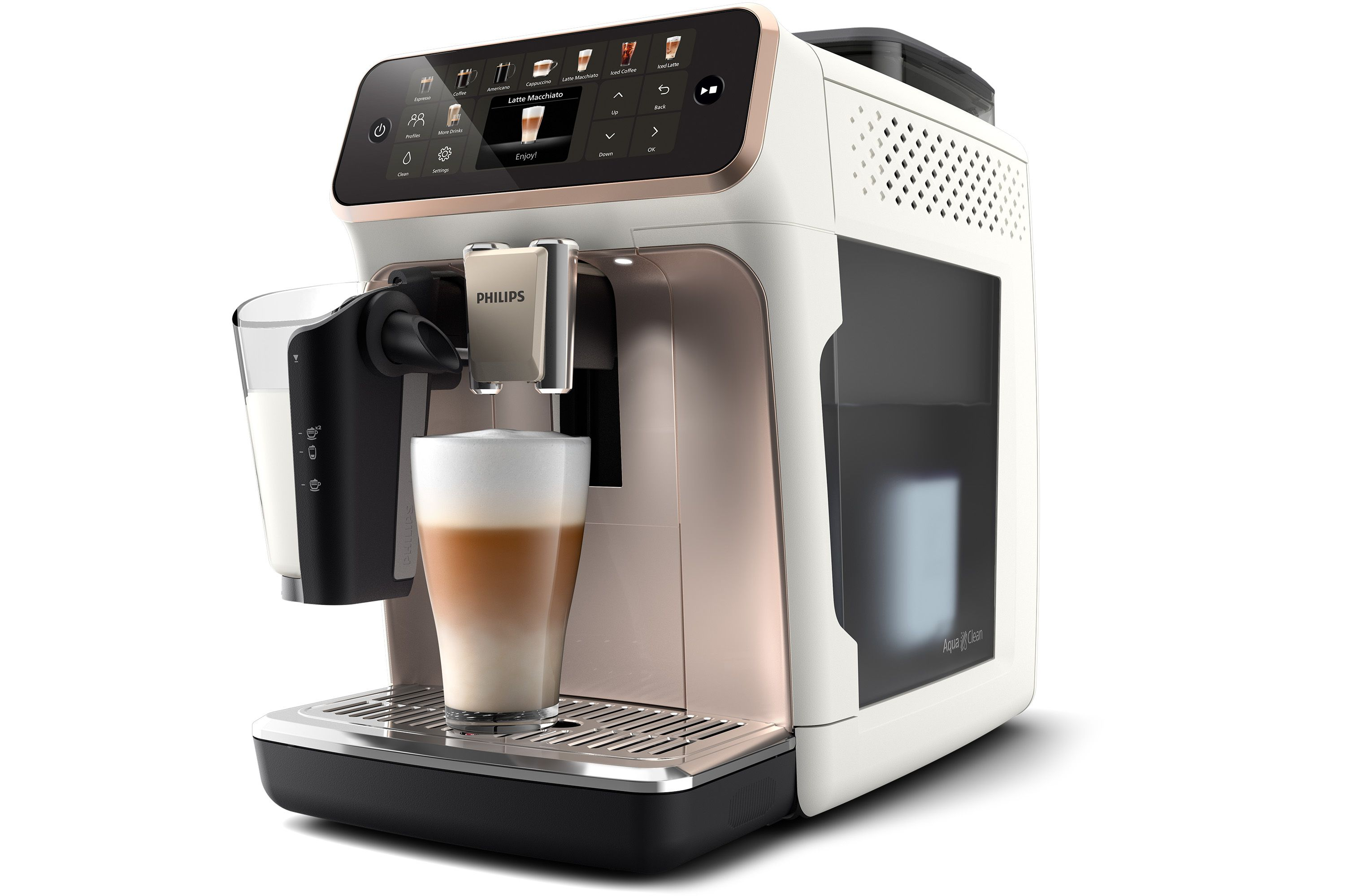 Bir Philips kahve makinesi, bir bardağa latte macchiato dağıtıyor. Ekran çeşitli kahve seçeneklerini gösteriyor.