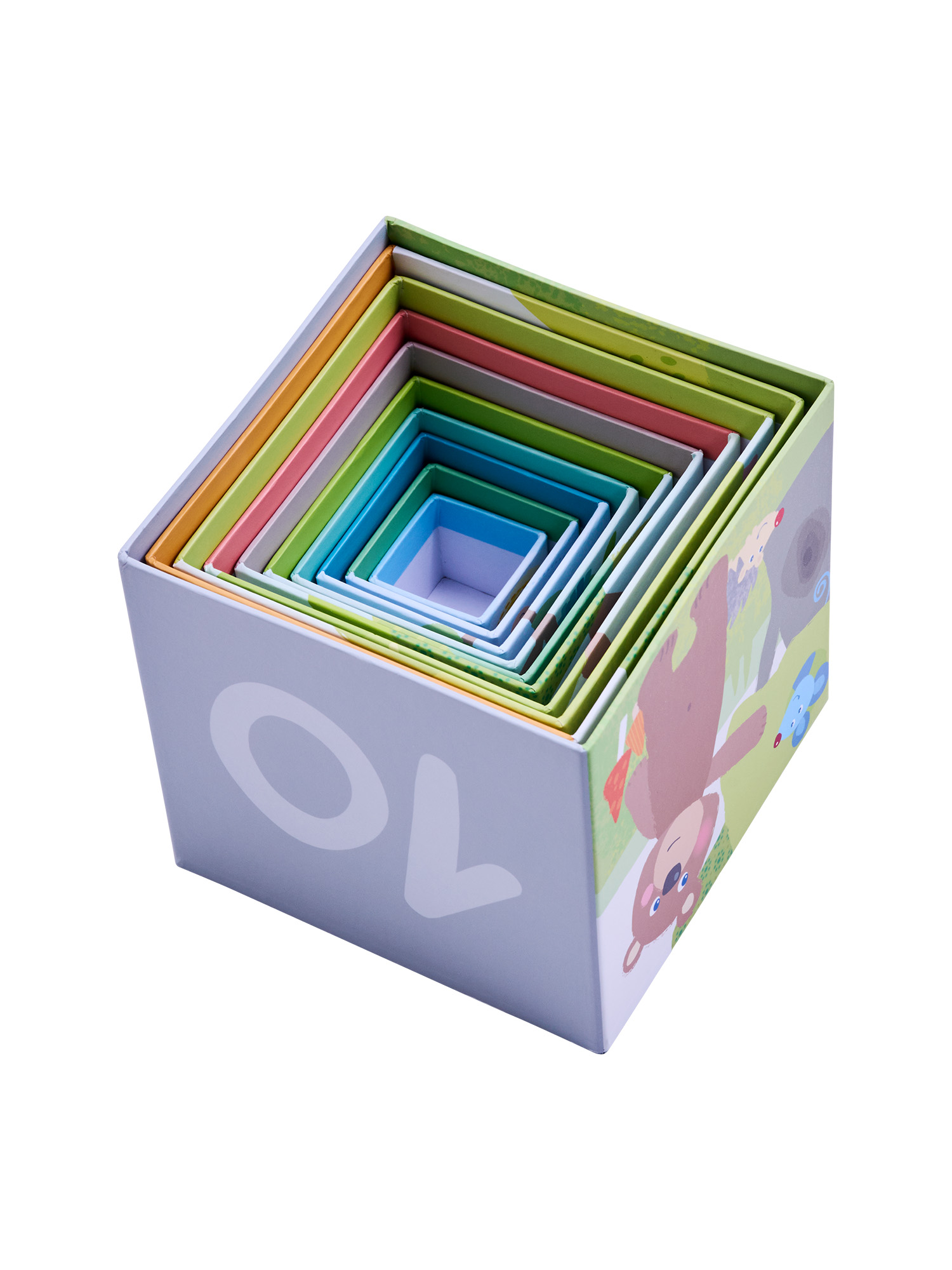 Ein Satz bunter Nistkästen. Die Boxen sind quadratisch, mit unterschiedlichen Größen und Farben, die ineinander gestapelt sind. Auf einer Box befindet sich eine Bärenillustration.