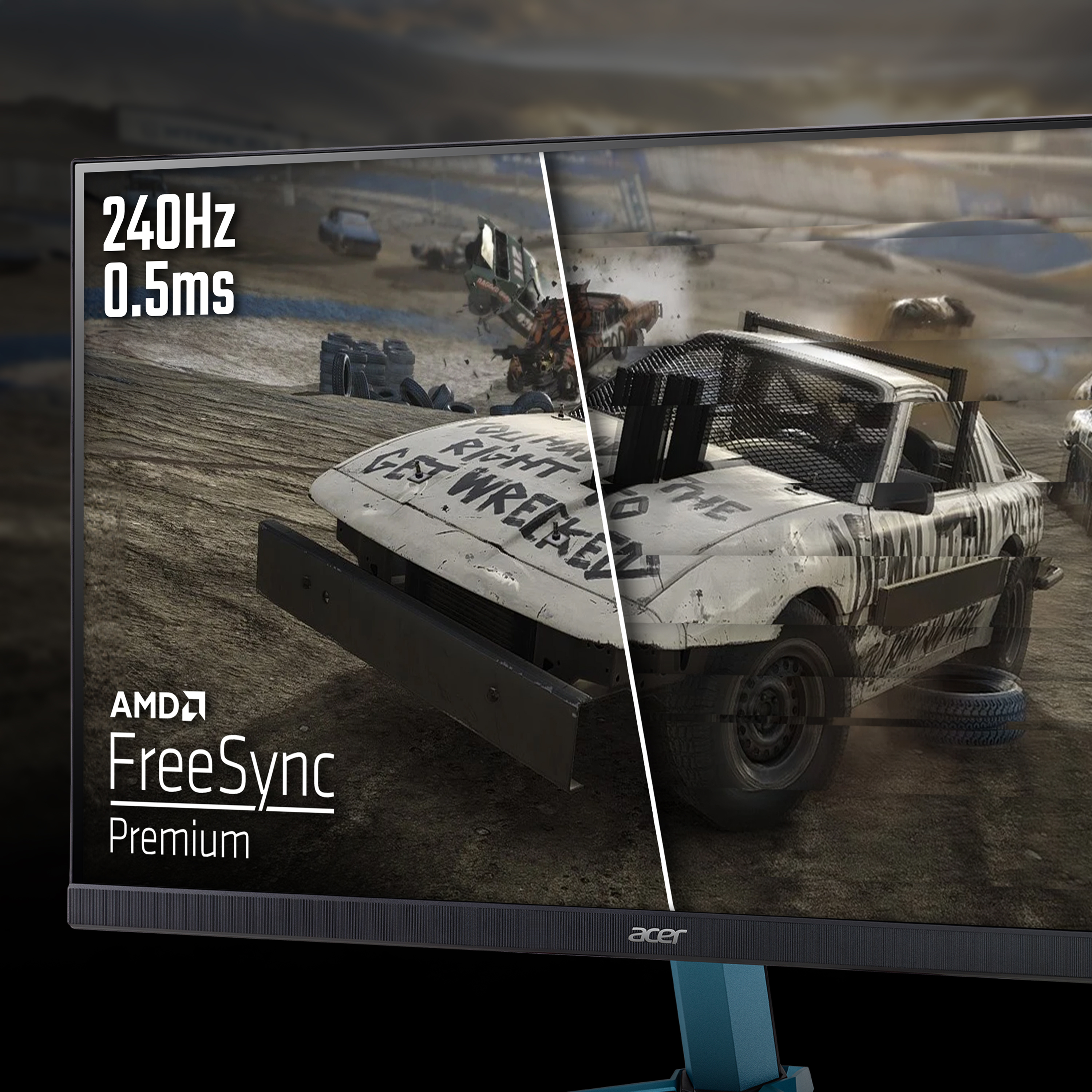 Un monitor mostra un'auto in un demolition derby. Il testo recita: 240Hz, 0,5ms, AMD FreeSync Premium. Il logo Acer è visibile.