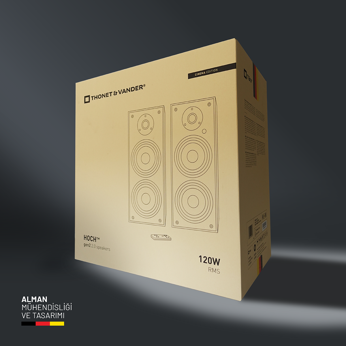 Hoparlör tasarımlı karton kutu. Kutuda 'THONET & VANDER', 'HOCH', '120W RMS' ve 'ALMAN MÜHENDİSLİĞİ VE TASARIMI' yazıyor.