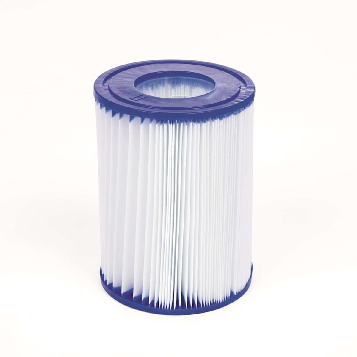 Ein zylindrischer Filter mit blauem Ober- und Unterteil. Im Inneren befindet sich weißes, plissiertes Papier. Der Hintergrund ist weiß.