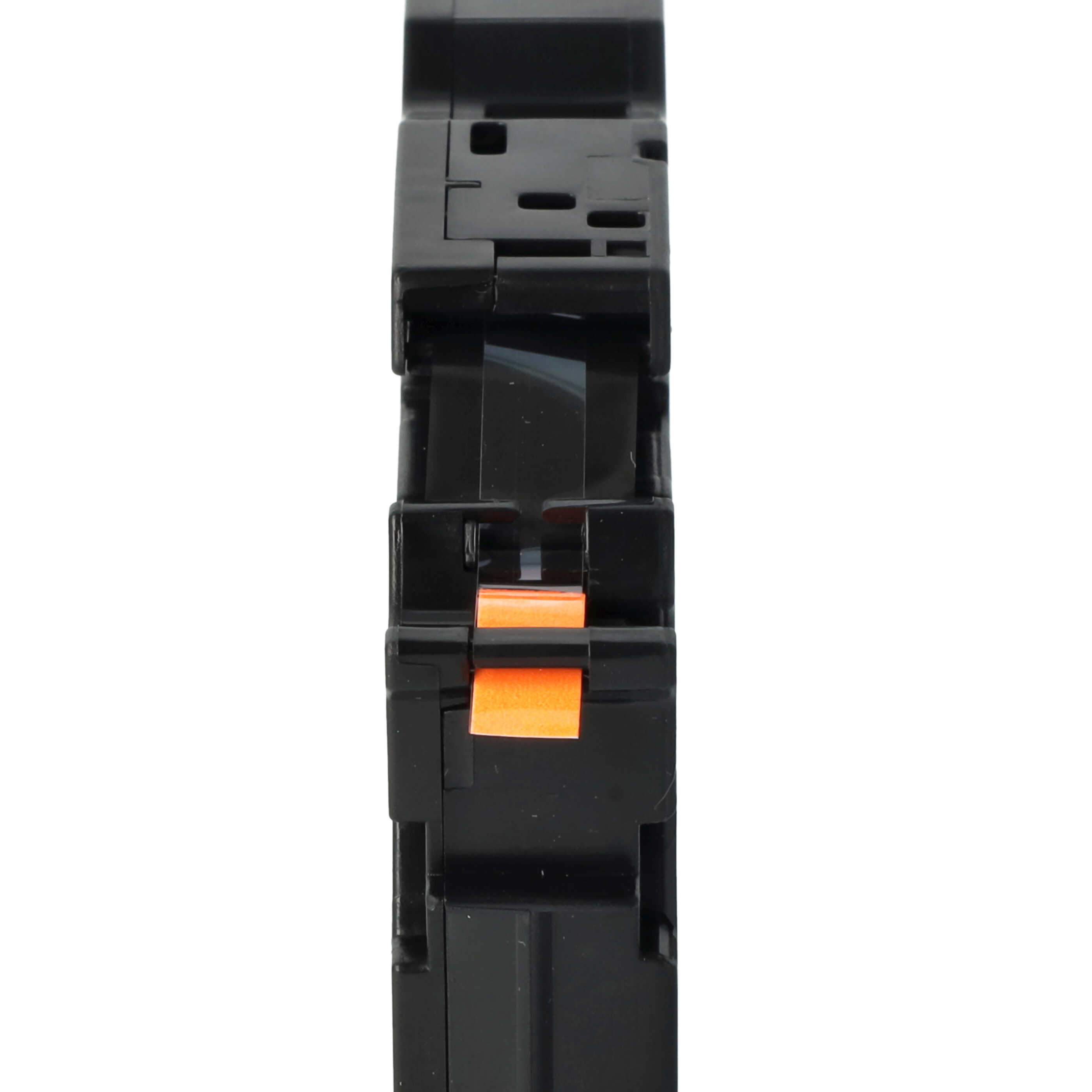 Schwarzes Kunststoff-Elektrobauteil mit orangefarbener Lasche, isoliert auf weißem Hintergrund. Nahaufnahme.