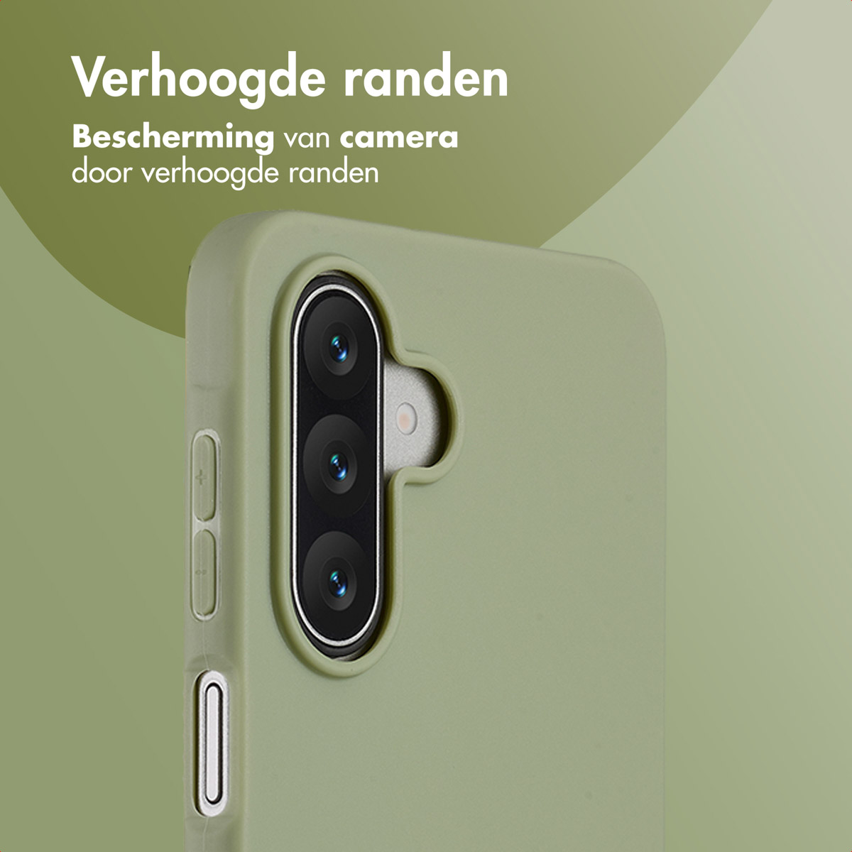 Close-up van een groene telefoonhoes met een cameramodule. Tekst in het Nederlands: 'Verhoogde randen', 'Bescherming van de camera'.