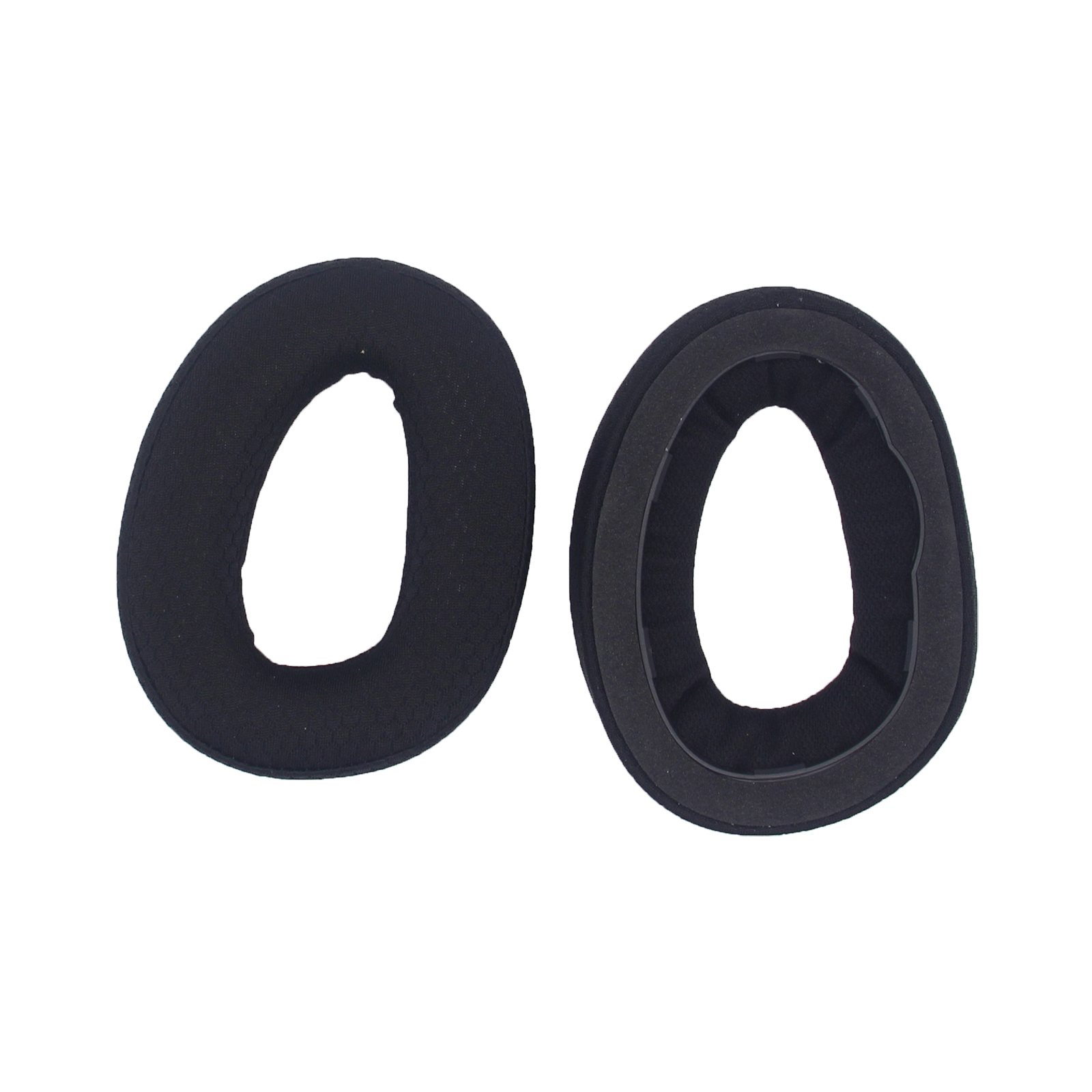 Dwie czarne, owalne poduszki nauszne do słuchawek. Jedna ma gładką powierzchnię, druga pierścień z pianki.