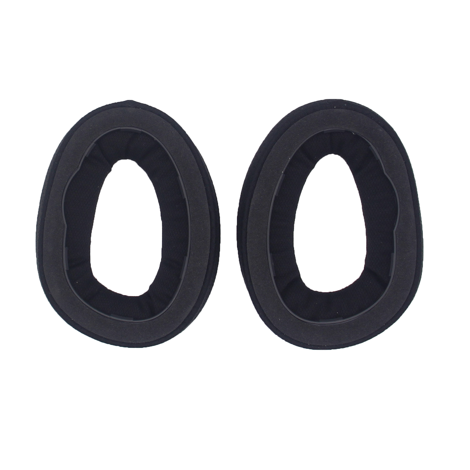 Dwie czarne nauszniki do słuchawek, owalne. Każda z ciemniejszym zewnętrznym pierścieniem i jaśniejszym wewnętrznym. Białe tło.