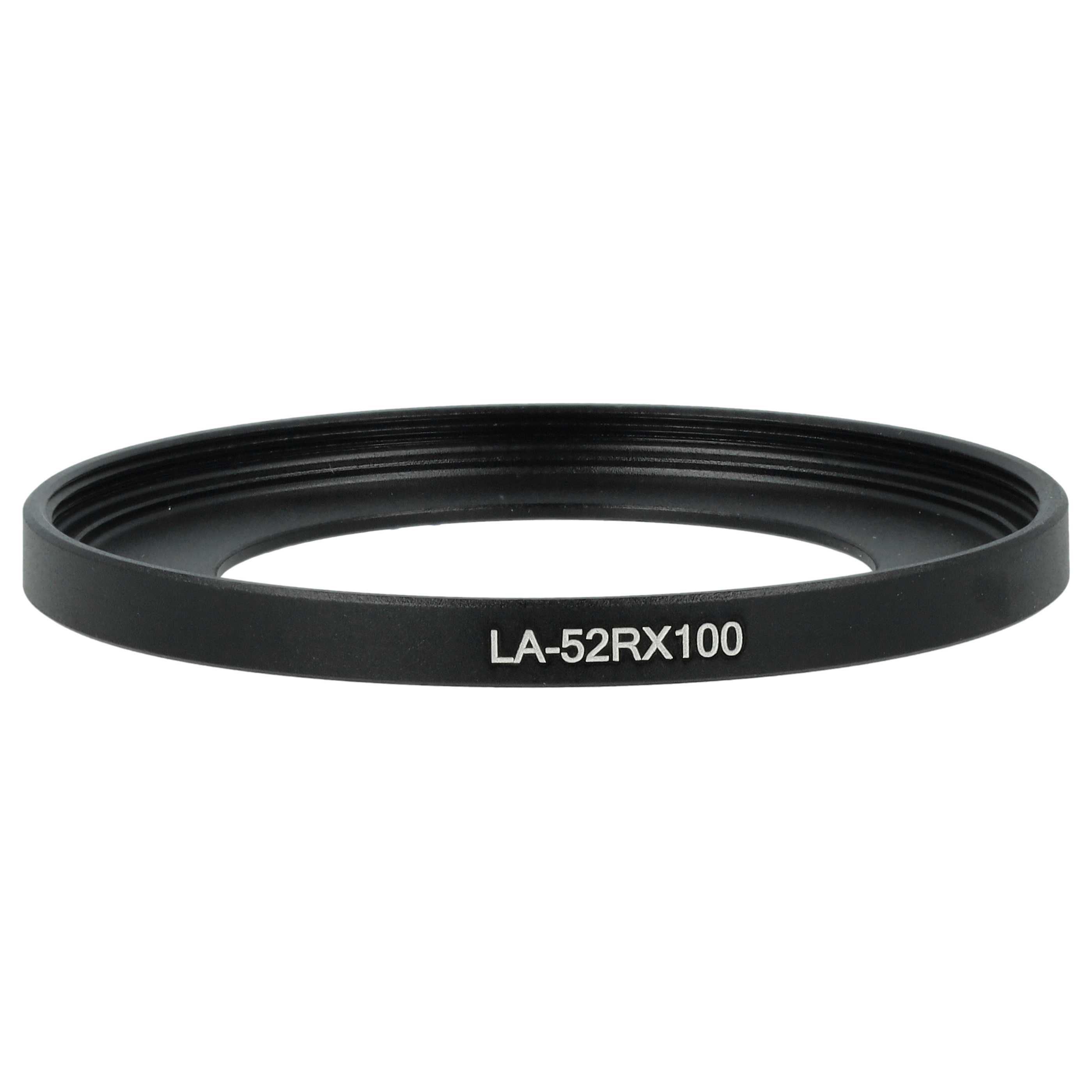Ein schwarzer Metallring mit Innengewinde und dem Text 'LA-52RX100'. Isoliert auf weißem Grund.