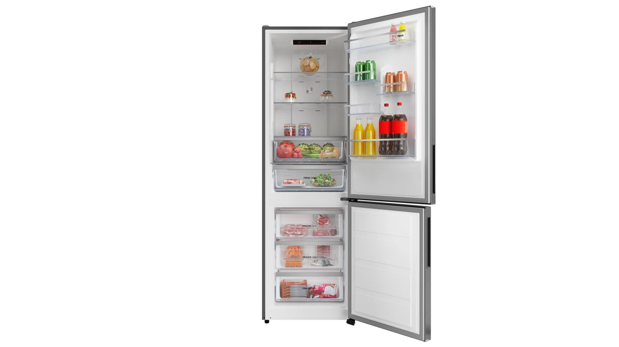 Refrigerador abierto que muestra estantes con alimentos, bebidas y cajones. Incluye frutas, verduras, latas de refrescos y bebidas embotelladas.