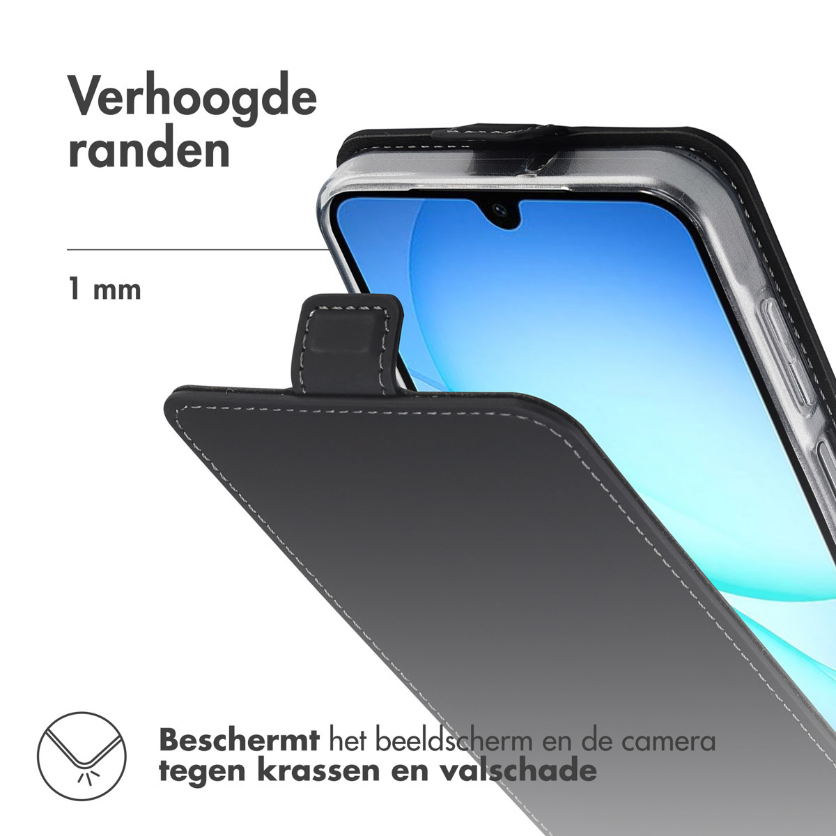 Un étui protège le téléphone. Il est noir avec des coutures blanches. Le texte dit : 'Verhoogde randen' et 'Beschermt het beeldscherm'.