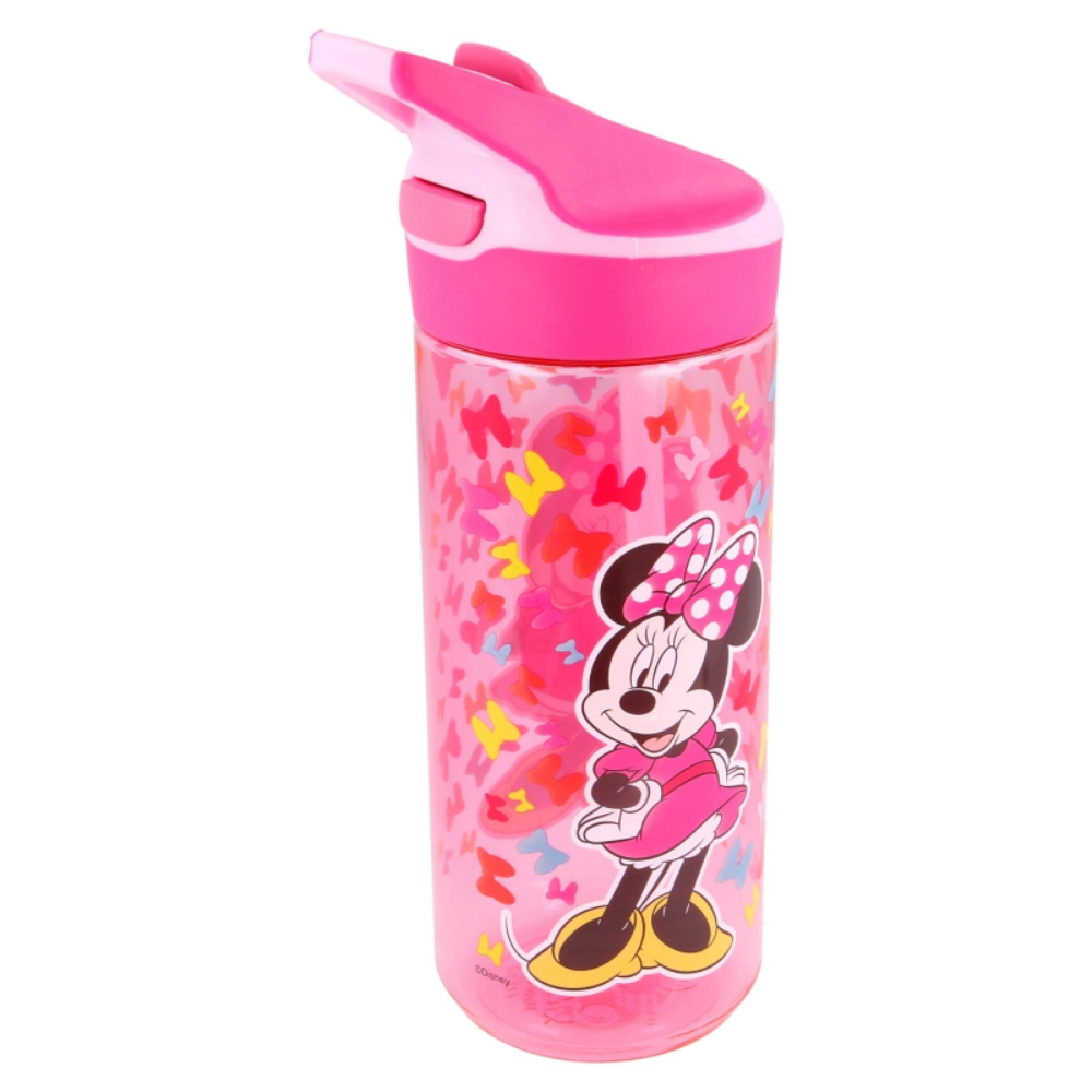 Una botella de agua rosa con Minnie Mouse. La botella tiene una tapa rosa y patrones de mariposas. Minnie lleva un vestido rosa.