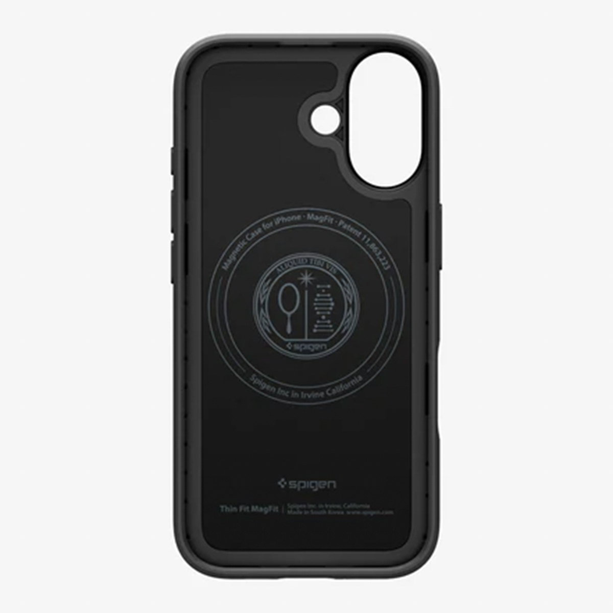 Custodia nera per telefono con intaglio per fotocamera e marchio Spigen. Testo: Magnetic Case for iPhone. Logo circolare e marchio in basso.