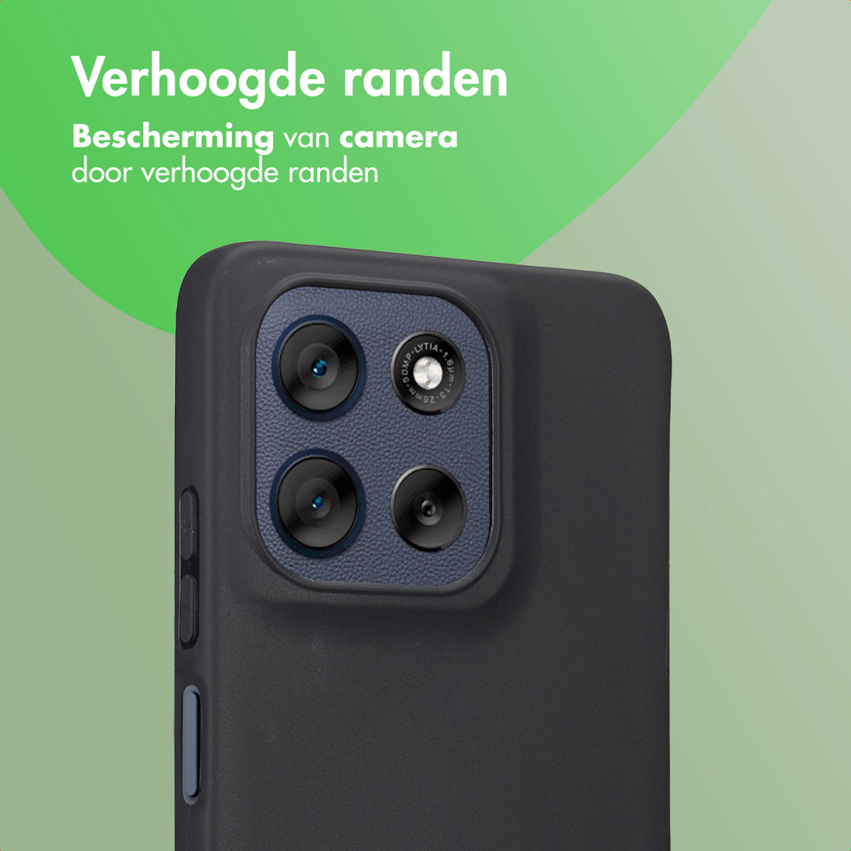 Close-up van een zwarte telefoon met verhoogde randen, met de cameralenzen. Groene en witte tekst op de achtergrond vermeldt camerabescherming.