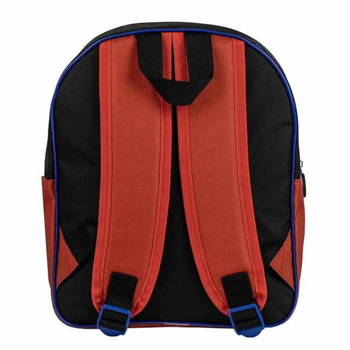 Una mochila con colores negro, rojo y azul. Tiene dos correas rojas para los hombros, un asa negra y un contorno azul.