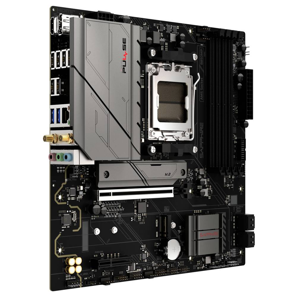 Czarna płyta główna ze srebrnymi akcentami. Zawiera gniazdo procesora, gniazda RAM i różne złącza. Widoczna marka 'SAPPHIRE'.