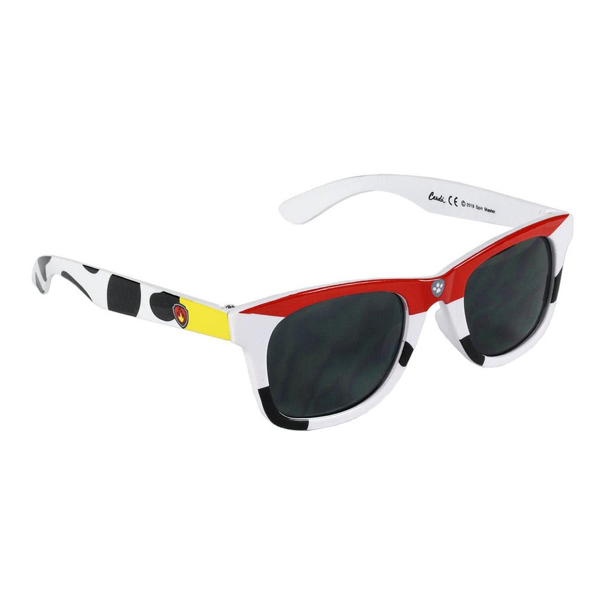 Gafas de sol blancas con lentes negras. Acentos rojos y amarillos, y el logo de la Patrulla Canina en el lateral.