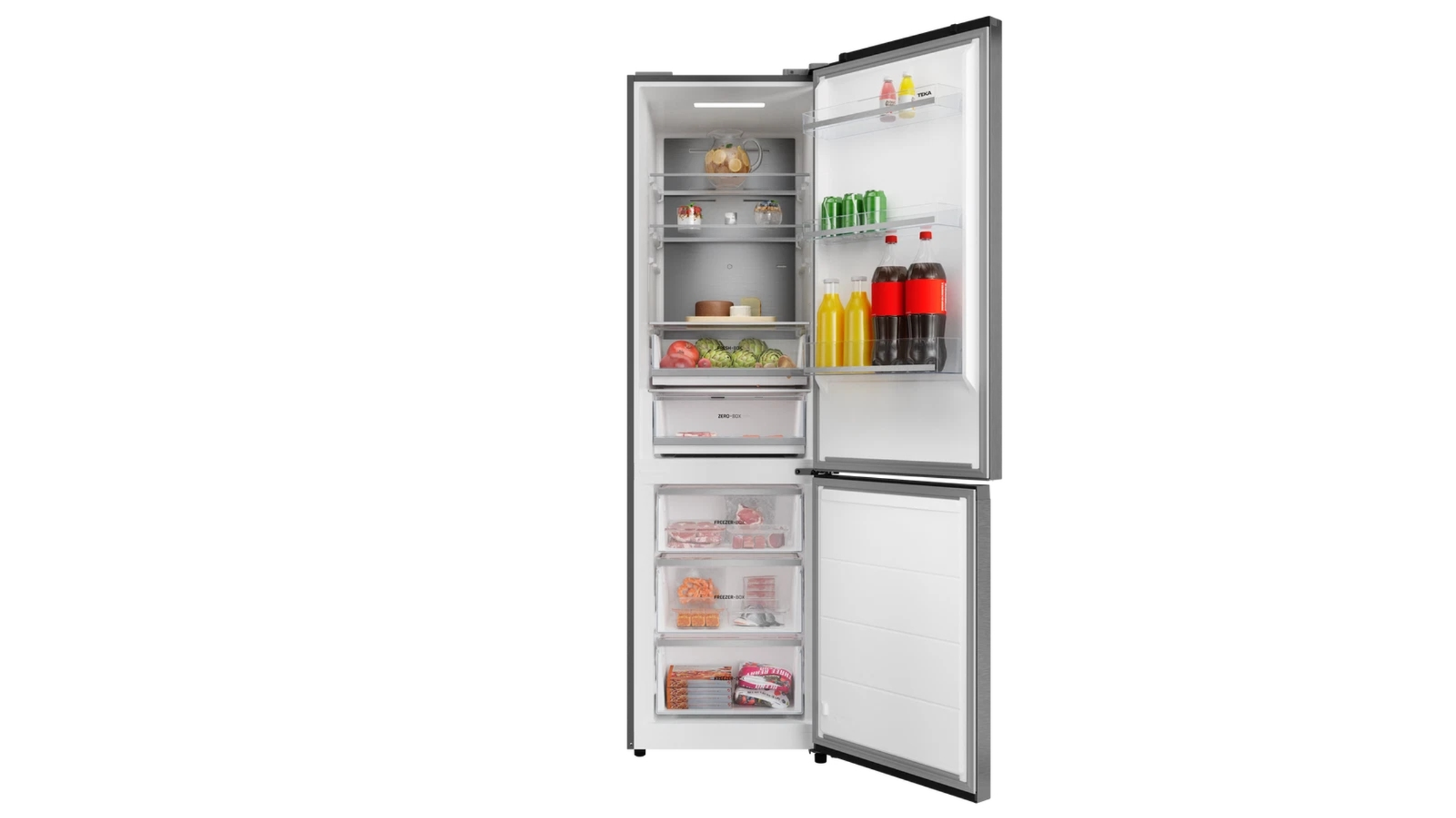 Un refrigerador con puertas abiertas. Dentro, estantes con alimentos como frutas, verduras, bebidas y productos envasados. El refrigerador es plateado.