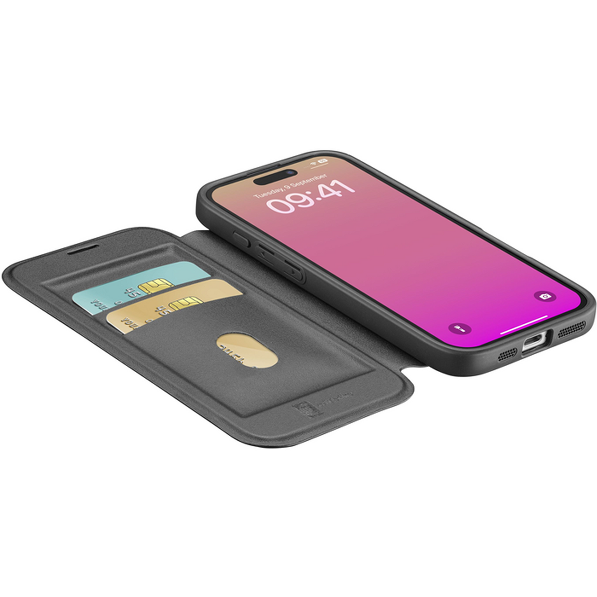 iPhone mit Brieftaschenetui, das Kreditkarten hält. Der Bildschirm zeigt Datum und Uhrzeit. Das Etui ist offen.