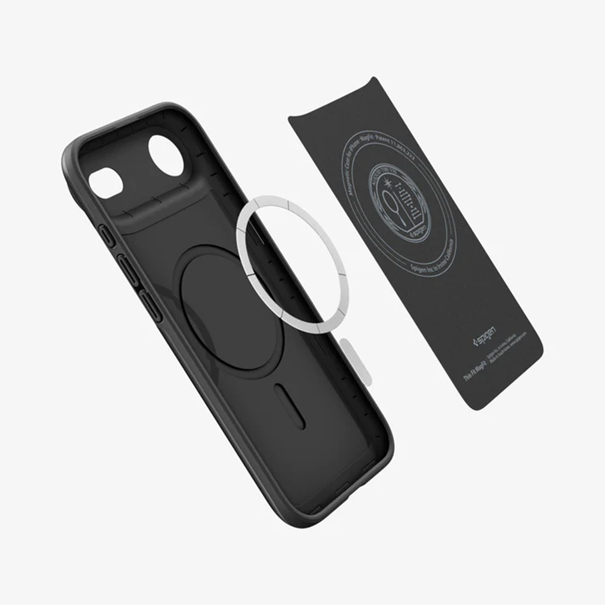 Zwarte telefoonhoes en een zwarte kaart met een witte magnetische ring. De kaart zegt 'Spigen' en 'Thin Fit MagFit'.