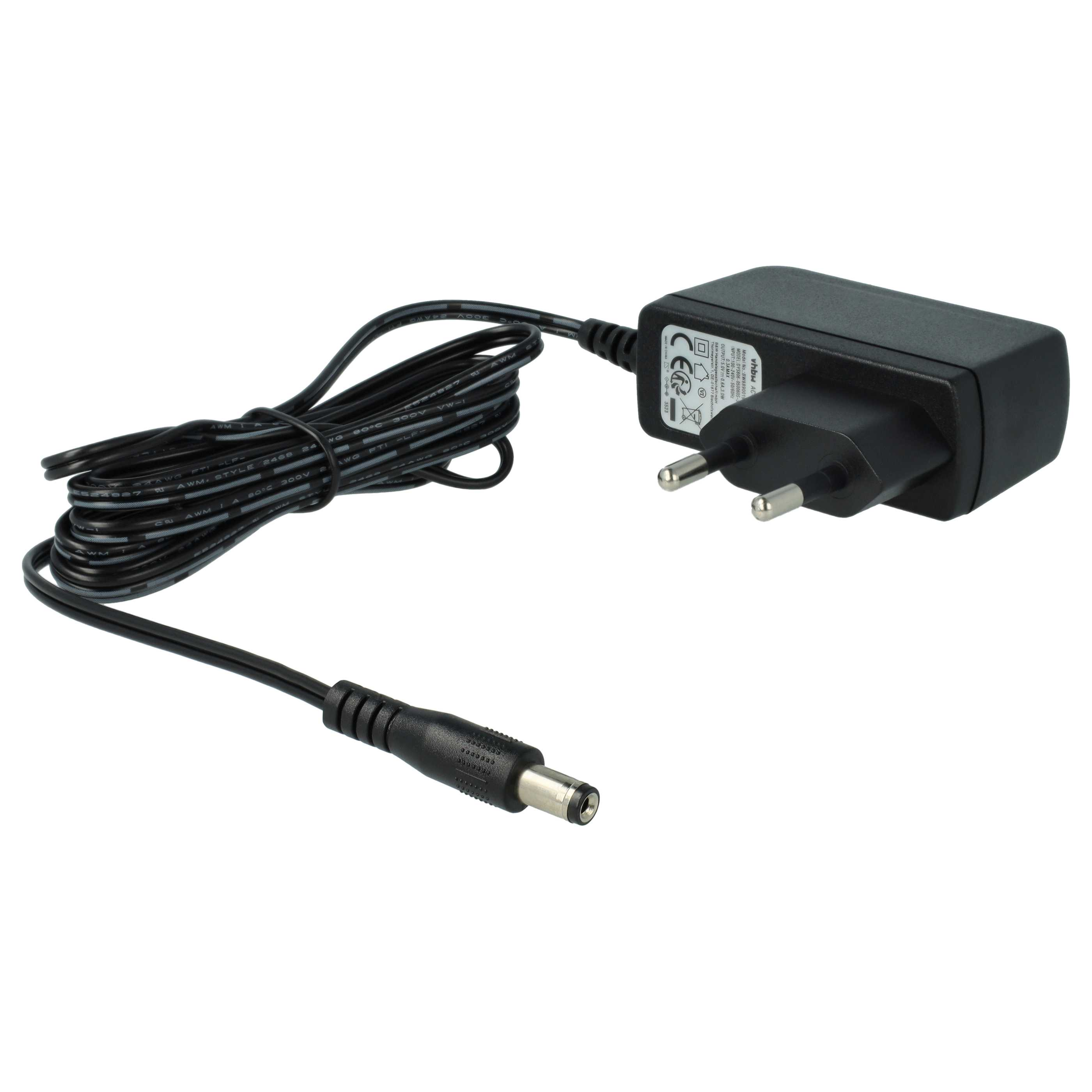 Ein AC-Adapter mit schwarzem Stecker und Kabel auf weißem Hintergrund. Das Kabel führt zu einem DC-Anschluss.
