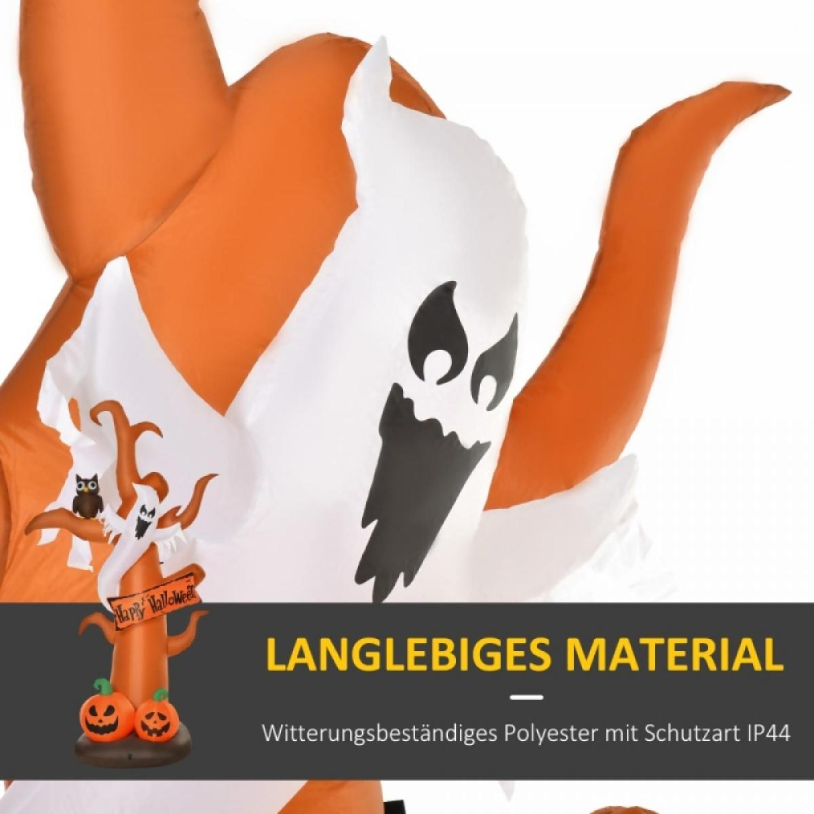 Ein aufblasbarer Geister-Halloween-Dekoration mit orange und weiß. Ein Baum mit Kürbissen, Eule und einem Schild mit Happy Halloween.