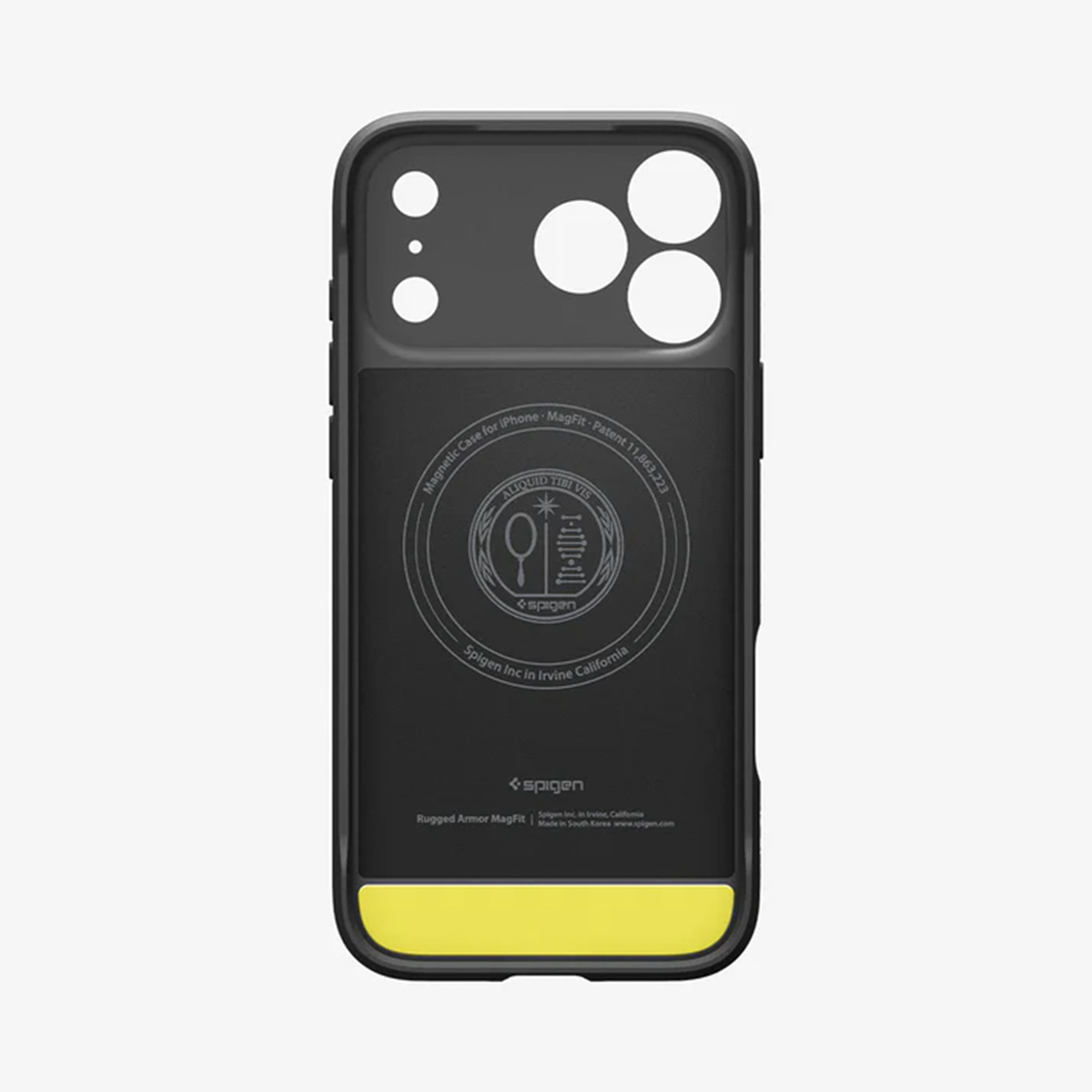Zwarte telefoonhoes met gele onderkant. Het heeft openingen voor de camera en flitser. Het Spigen-logo is zichtbaar.